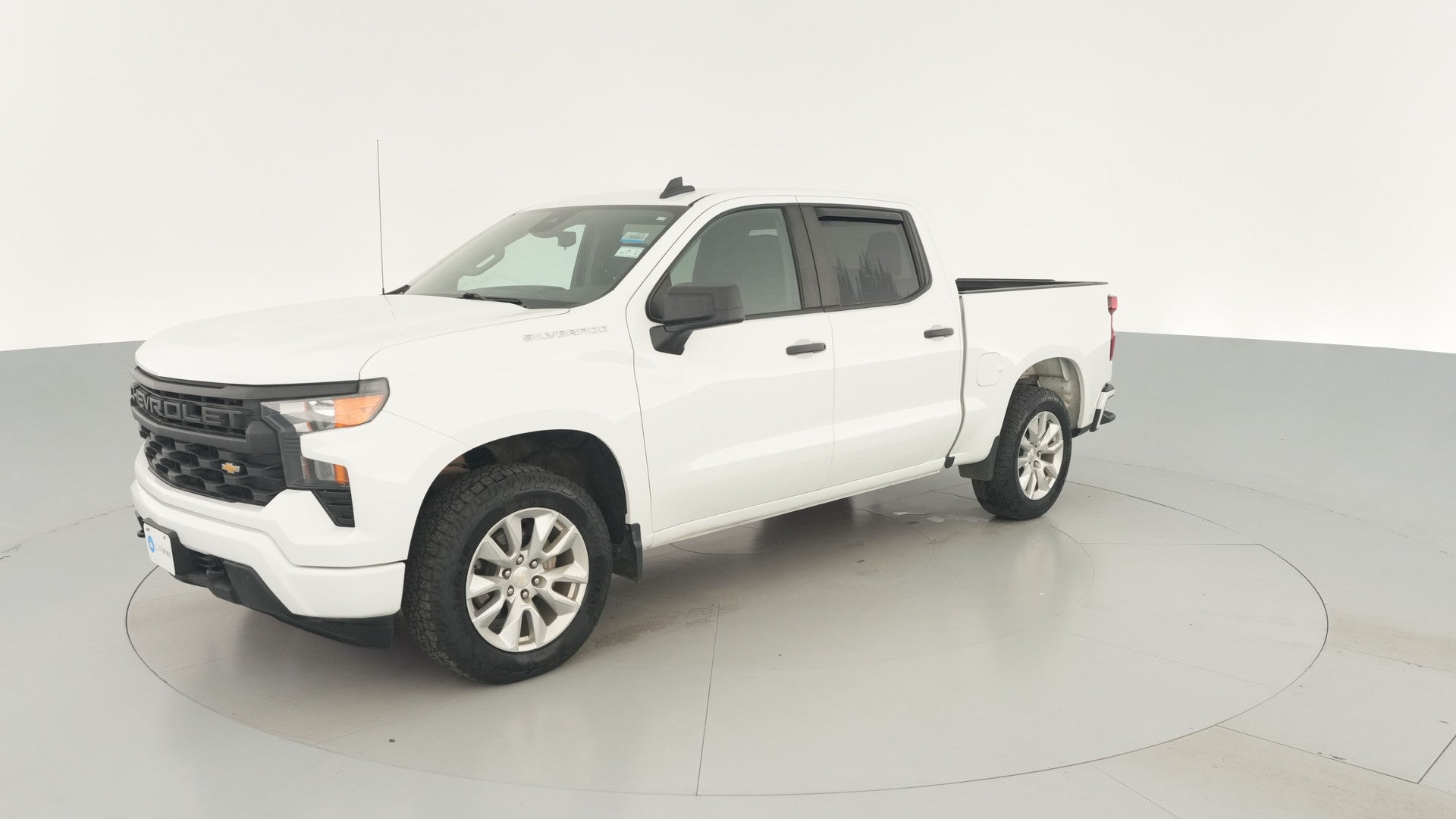2022 Chevrolet Silverado 1500 Crew Cab vehicle photo