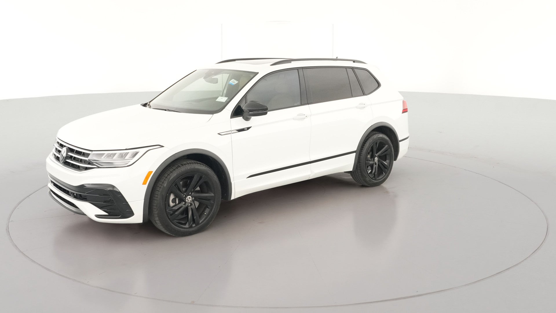 2024 Volkswagen Tiguan vehicle photo