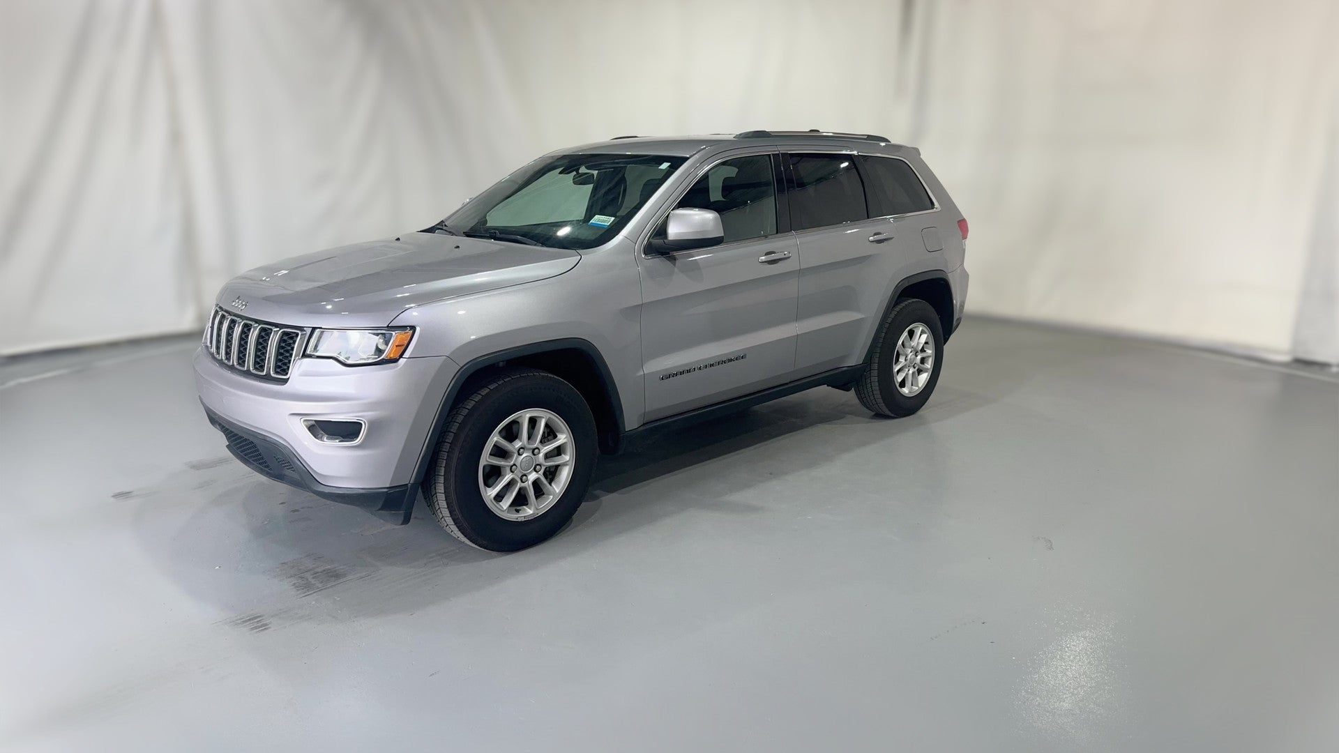2018 Jeep Grand Cherokee vehicle photo