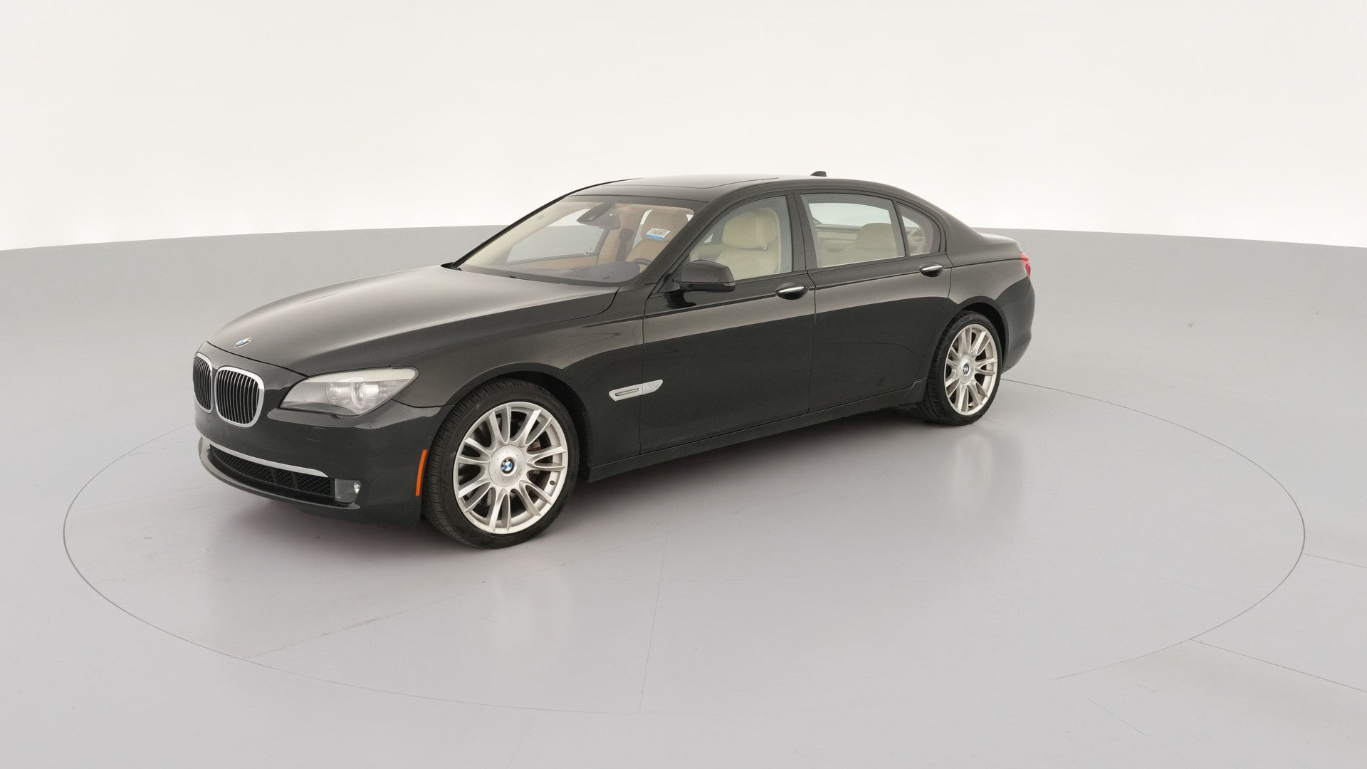 2010 BMW 7 Series vehicle photo