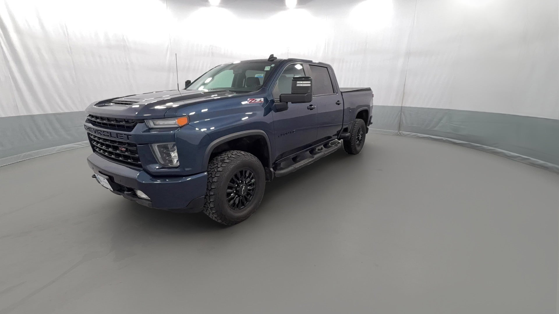 2022 Chevrolet Silverado 2500 HD Crew Cab vehicle photo