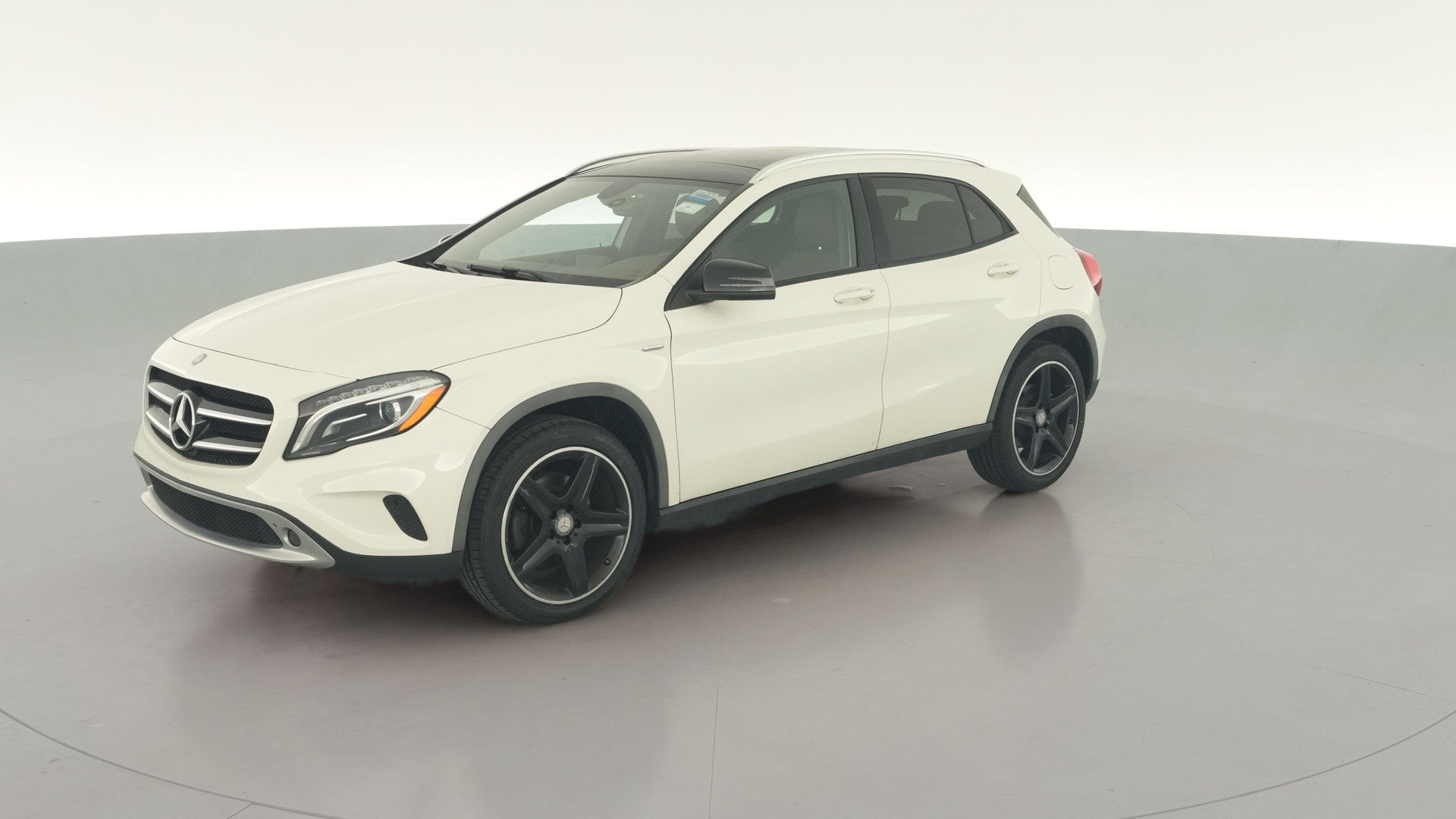 2015 Mercedes-Benz GLA-Class vehicle photo