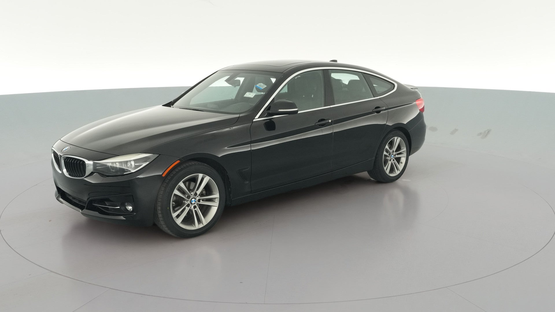 2018 BMW 3 Series vehicle photo
