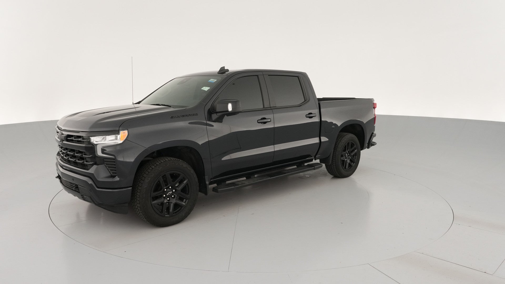 2024 Chevrolet Silverado 1500 Crew Cab vehicle photo