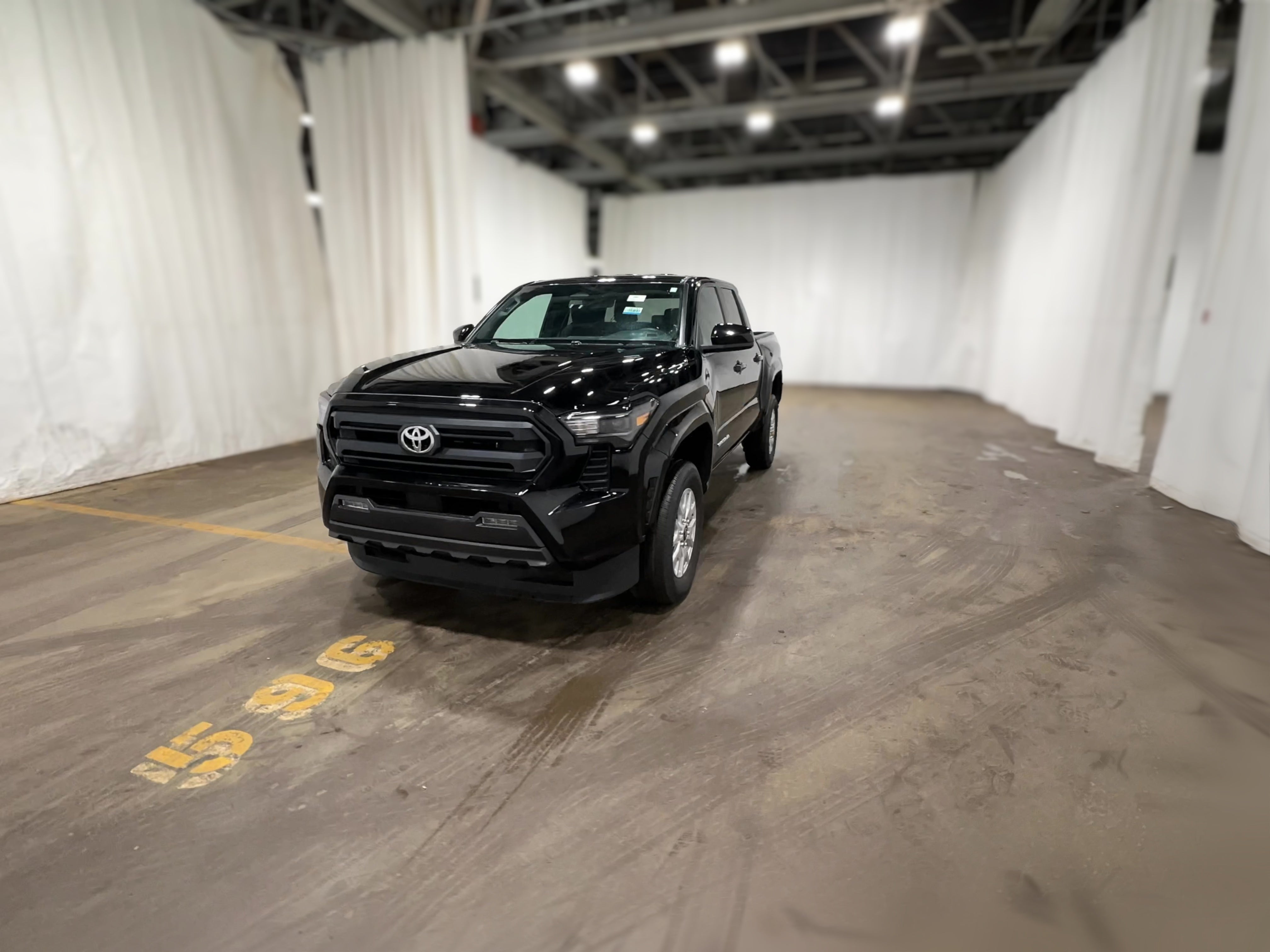 2024 Toyota Tacoma SR5 - Photo 23