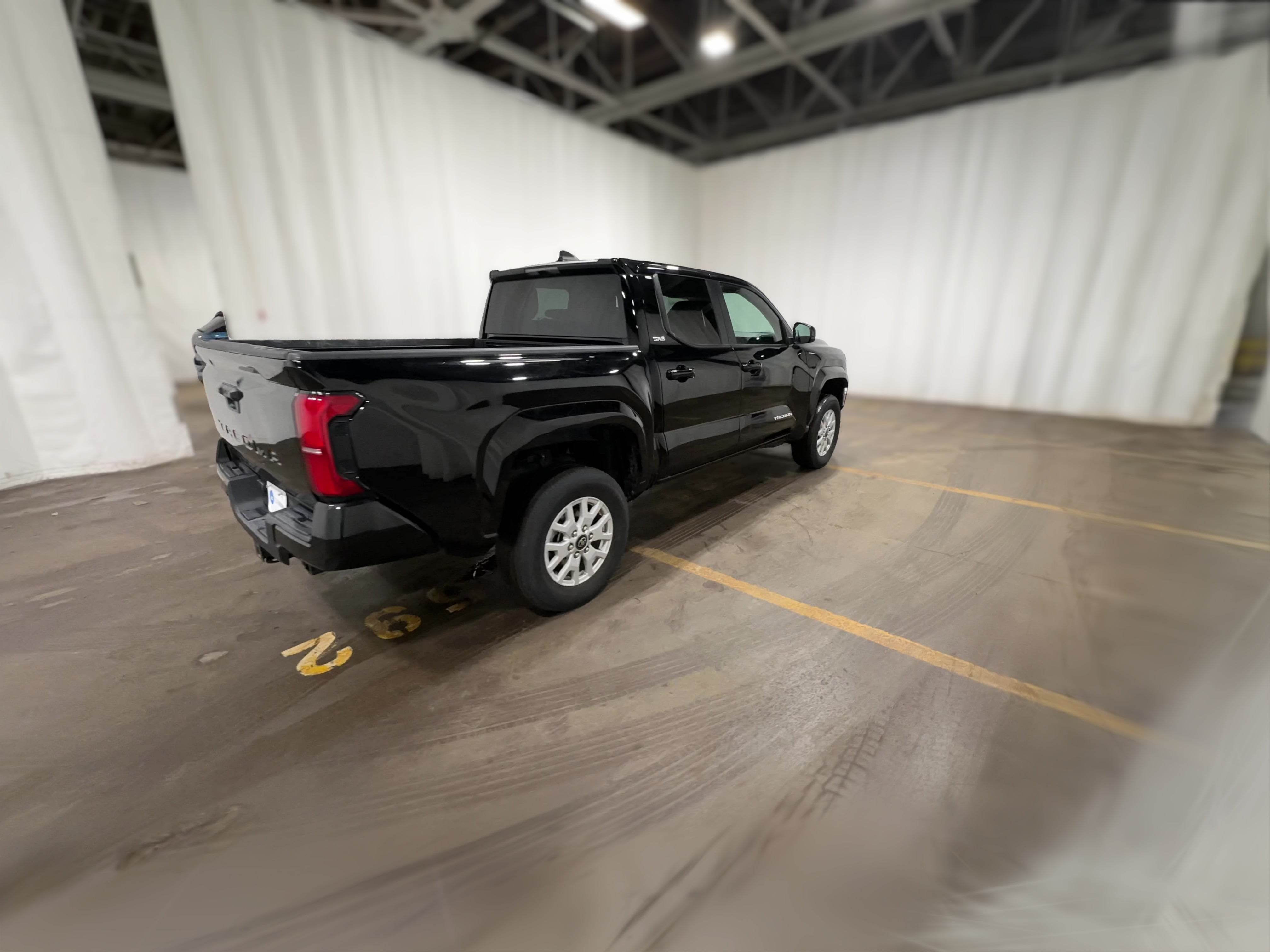 2024 Toyota Tacoma SR5 - Photo 32
