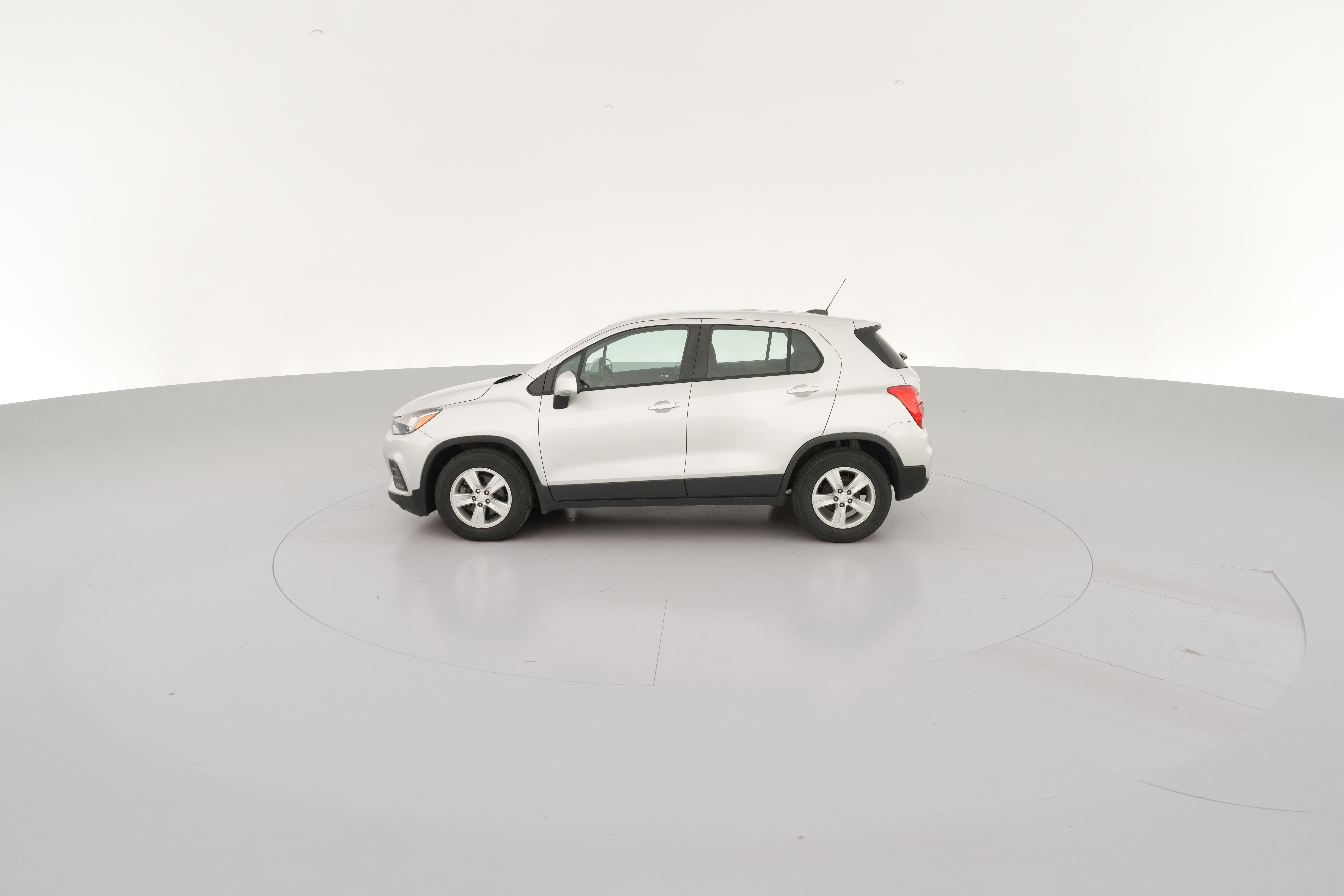 2019 Chevrolet Trax LS - Photo 23