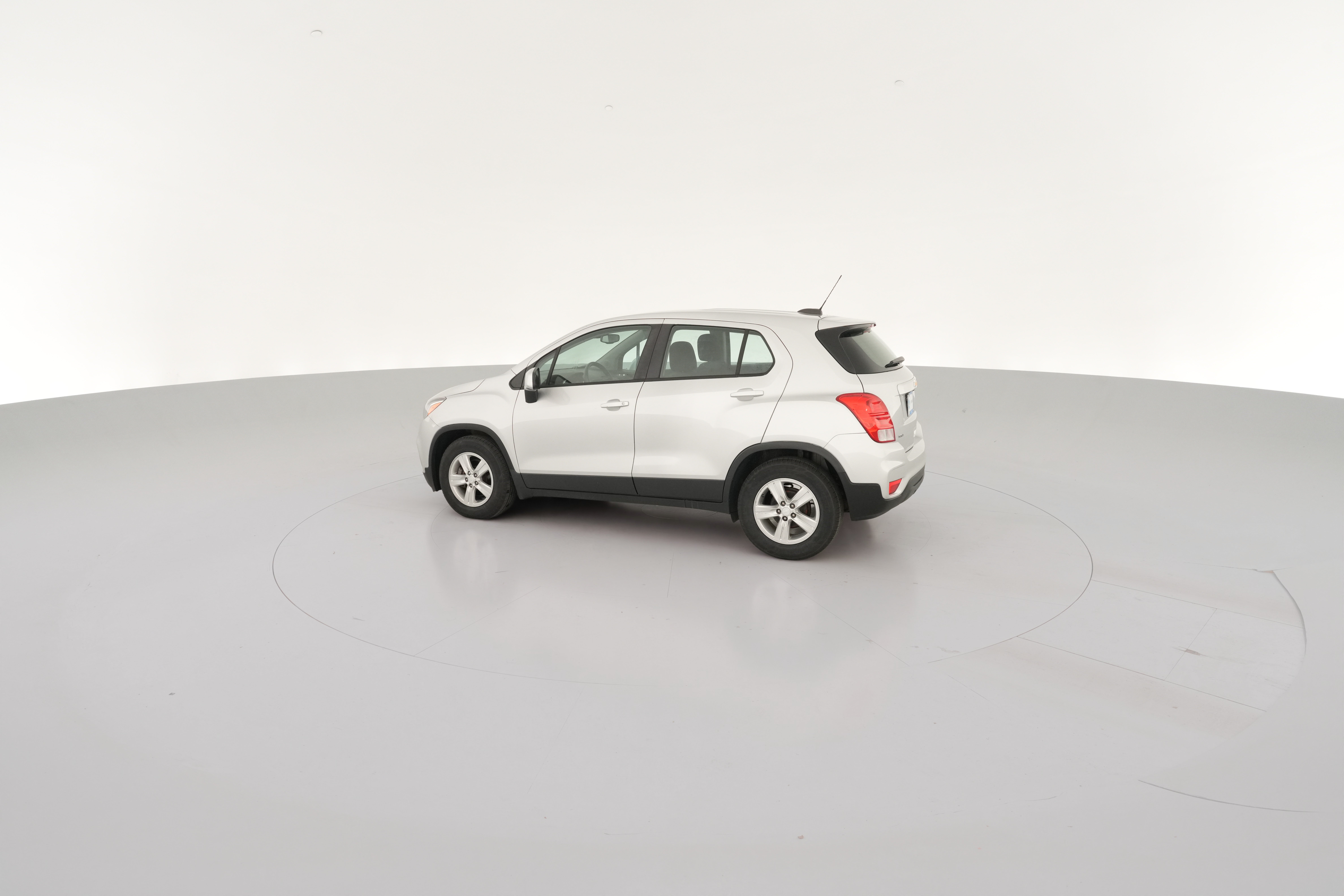 2019 Chevrolet Trax LS - Photo 24