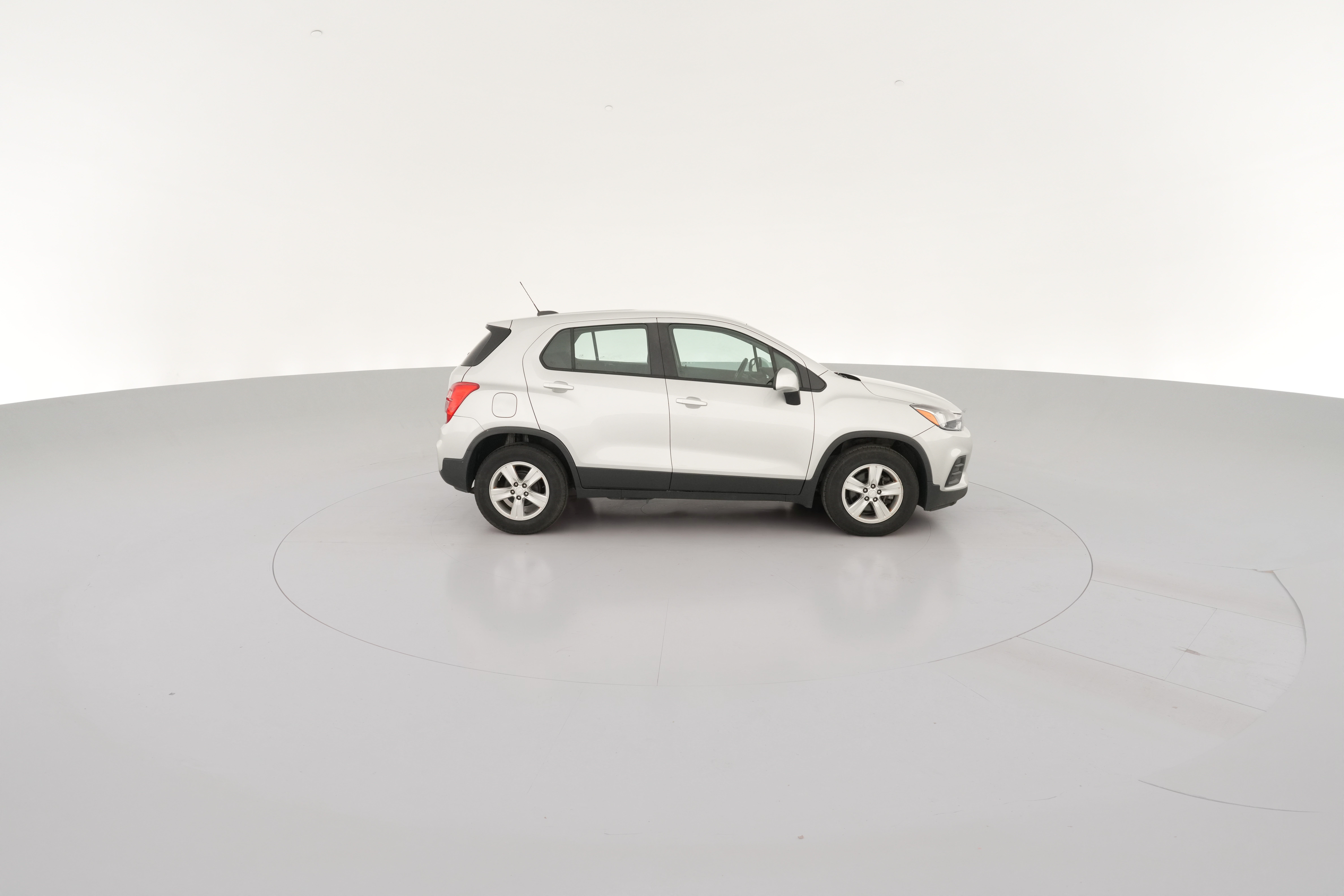2019 Chevrolet Trax LS - Photo 31
