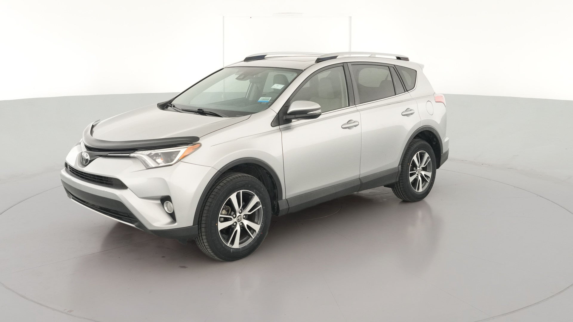 2018 Toyota RAV4 vehicle photo