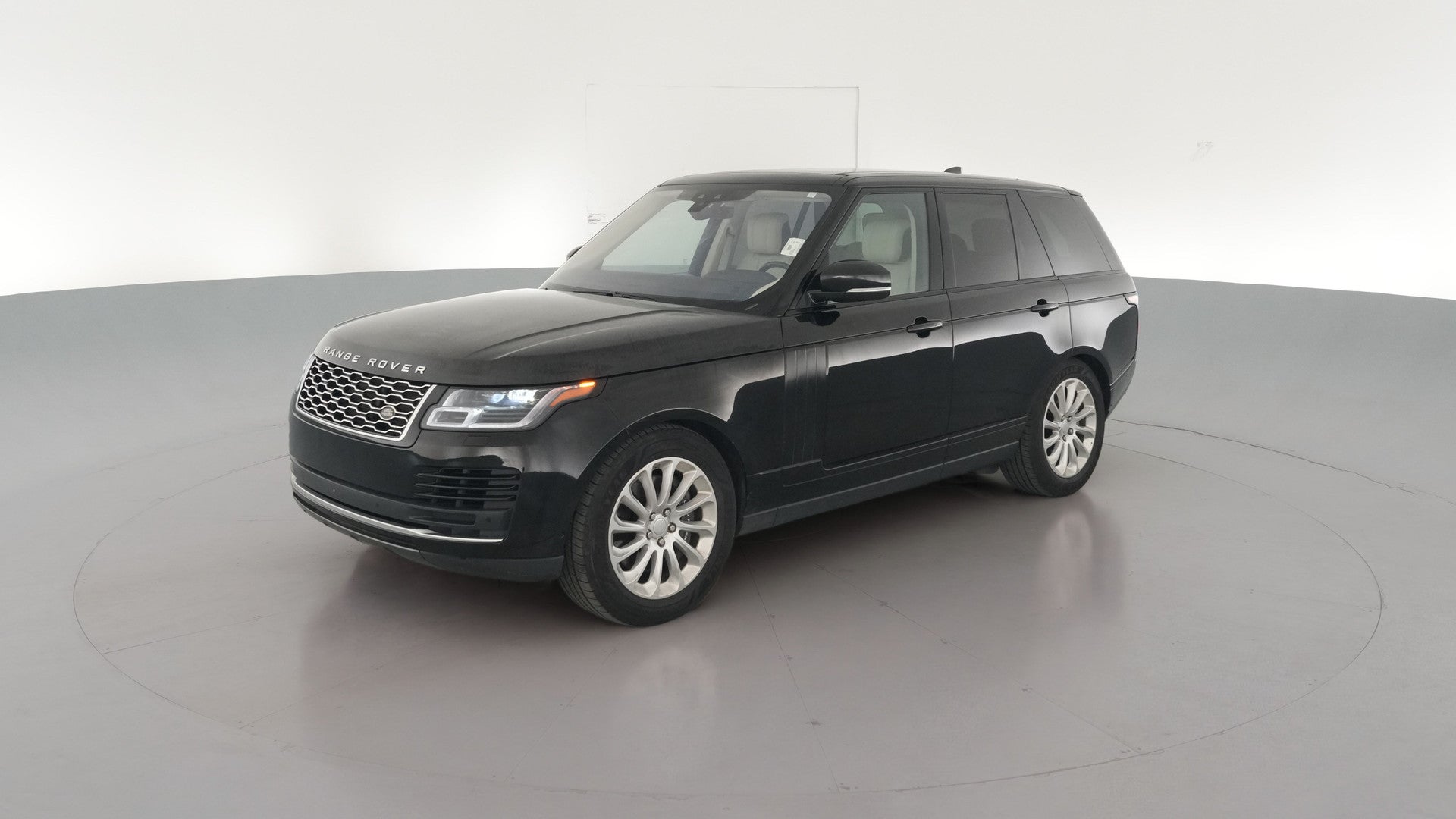 2019 Land Rover Range Rover vehicle photo