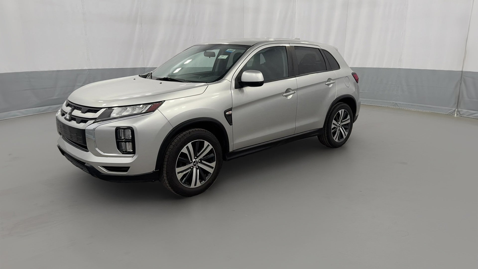 2020 Mitsubishi Outlander Sport vehicle photo