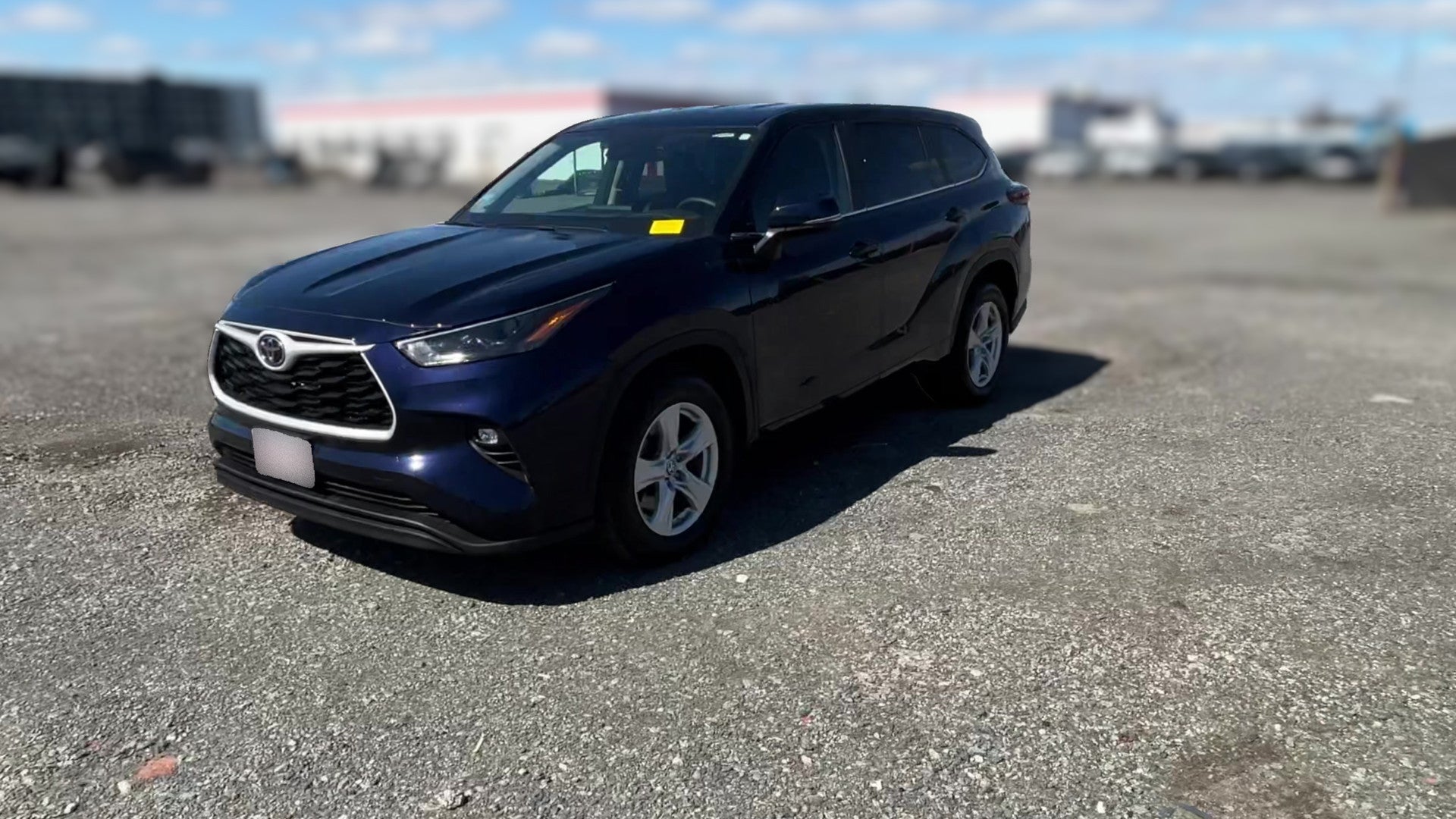 2025 Toyota Highlander vehicle photo