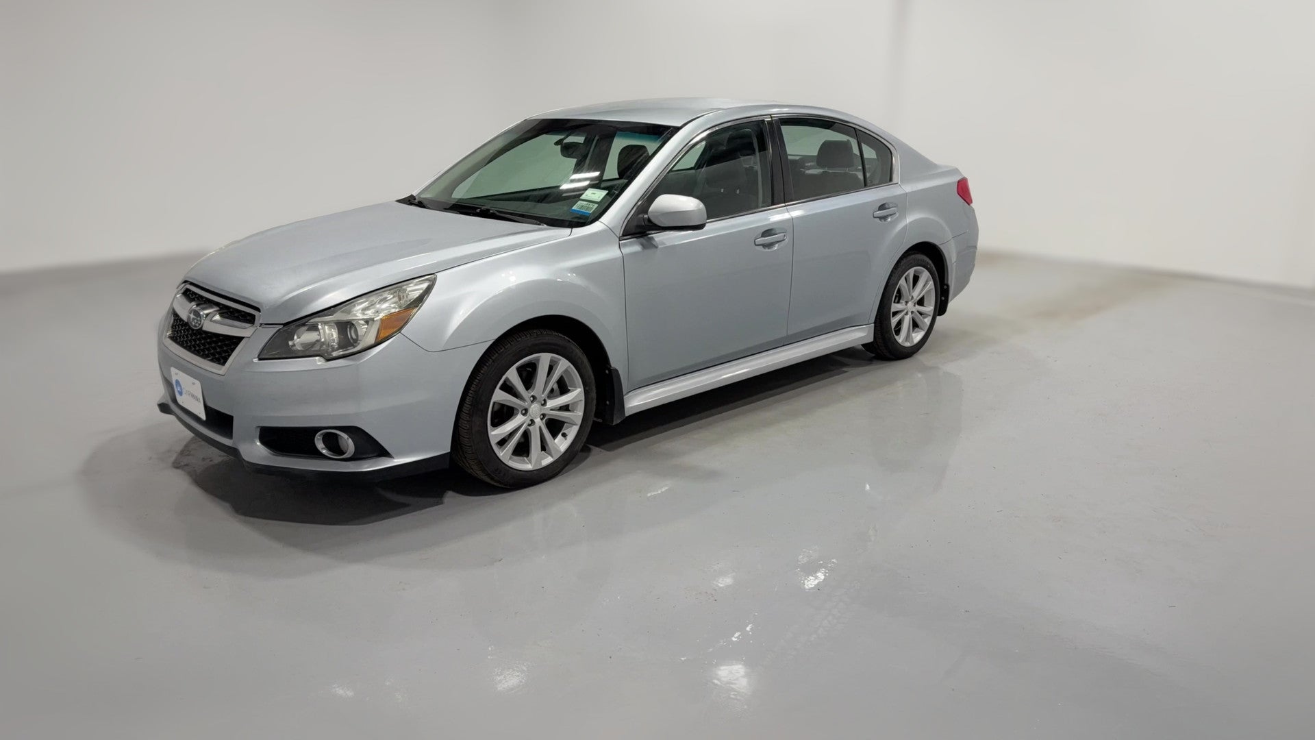 2013 Subaru Legacy vehicle photo