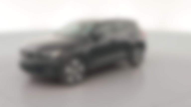 2023 Volvo XC40 vehicle photo