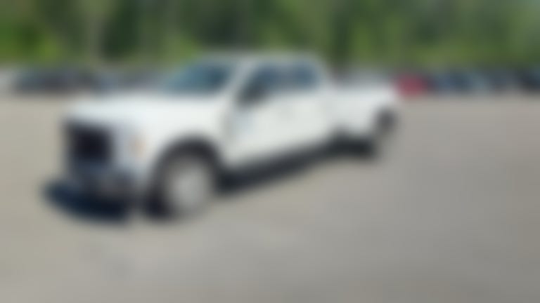 2024 Ford F350 Super Duty Crew Cab vehicle photo