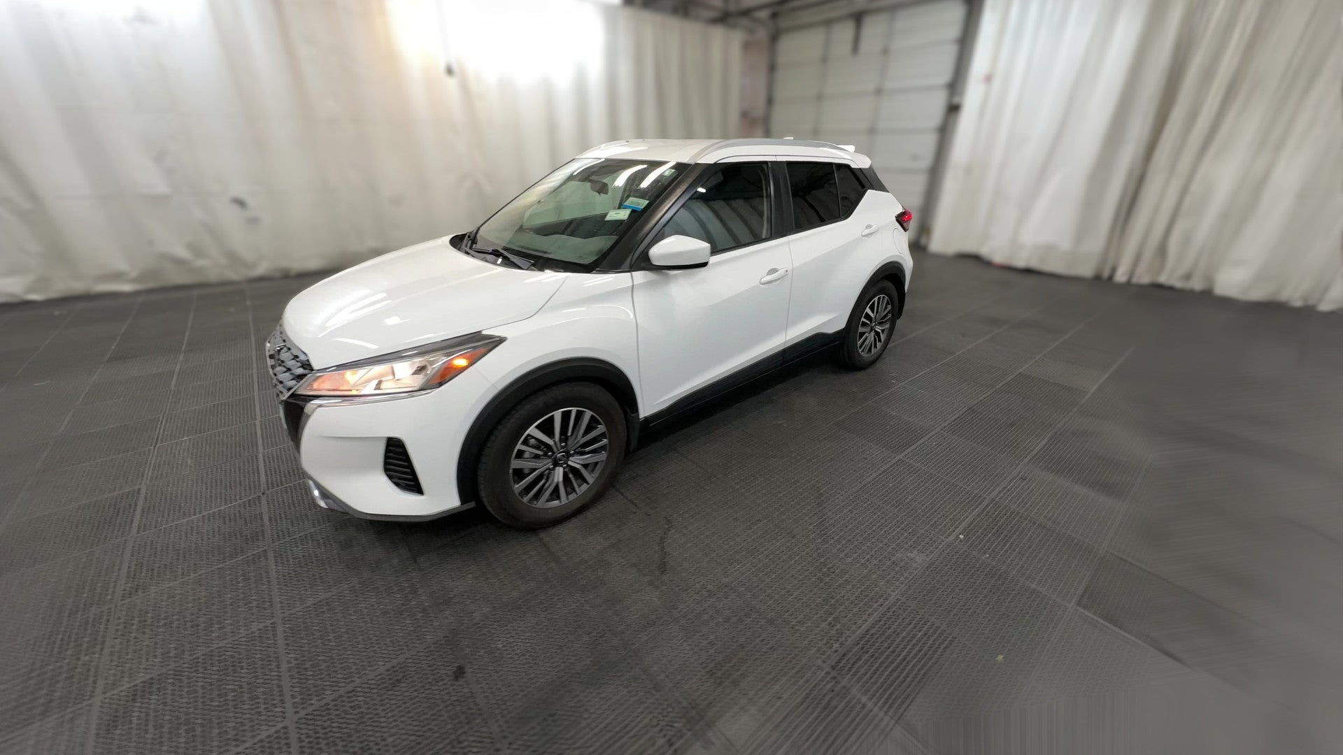 2021 Nissan Kicks vehicle photo
