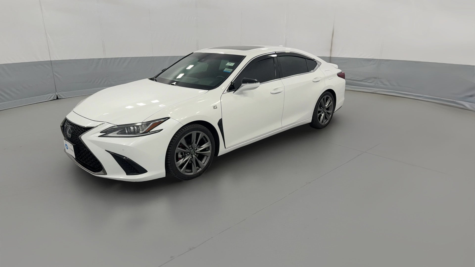 2021 Lexus ES vehicle photo