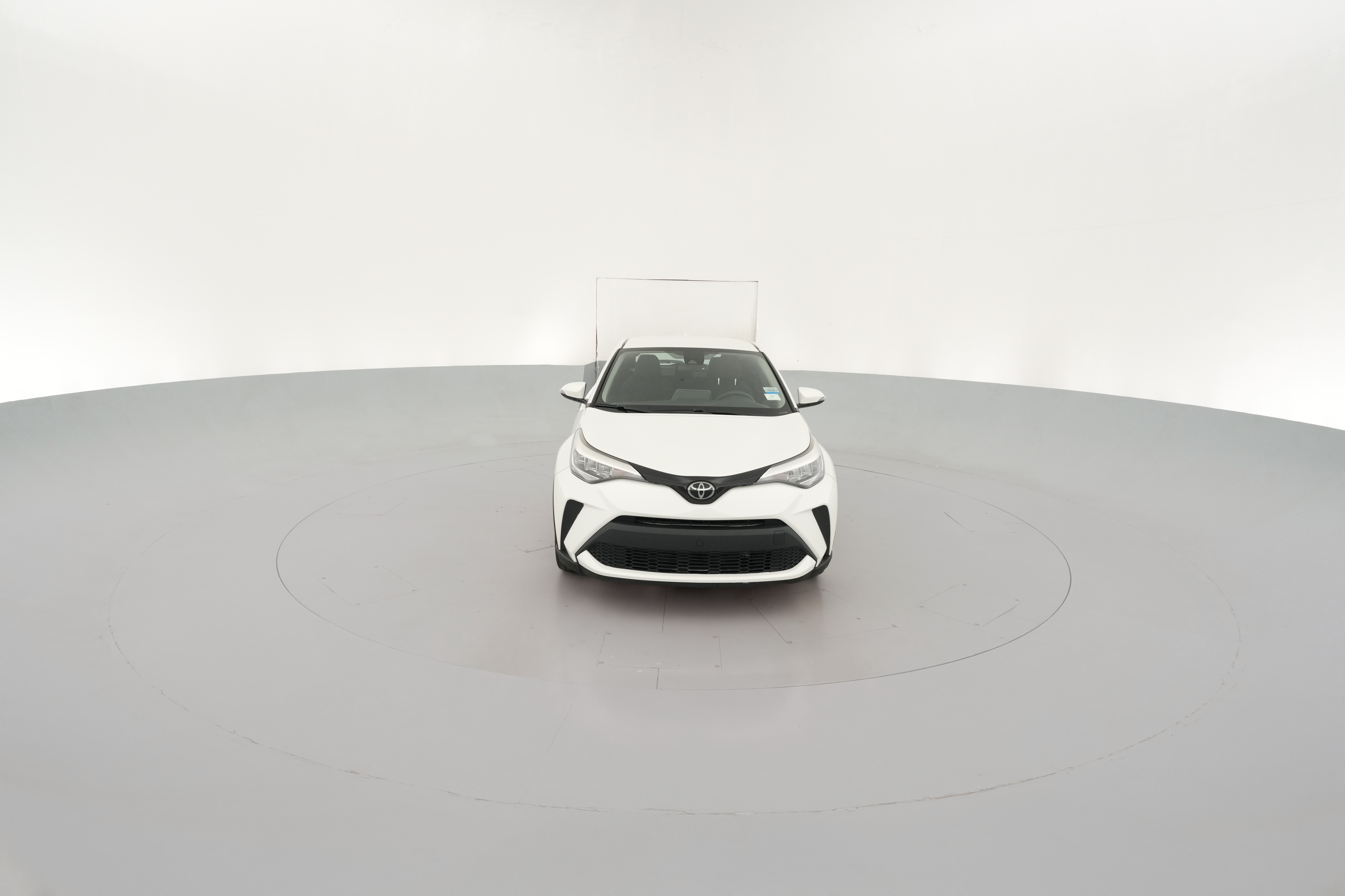 2021 Toyota C-HR LE - Photo 20