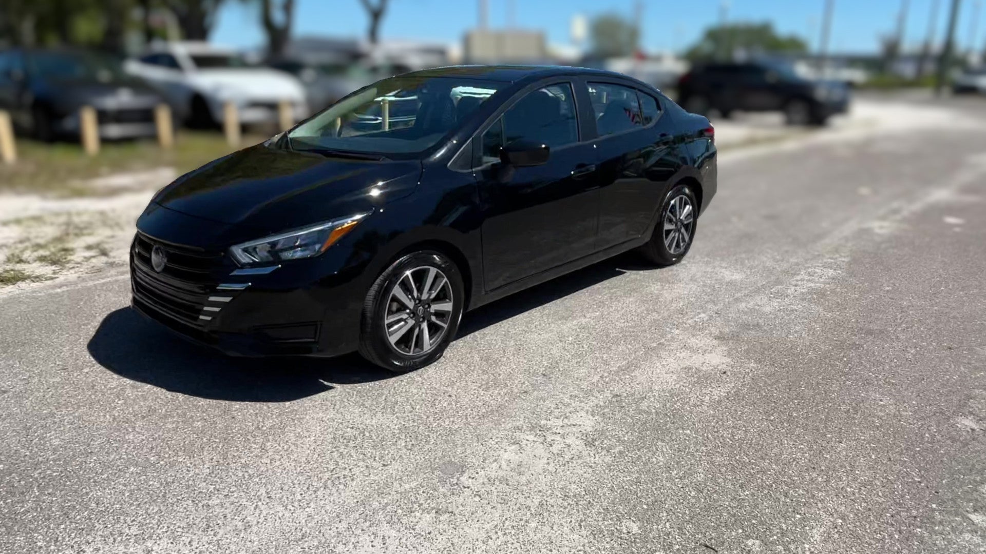 2025 Nissan Versa vehicle photo