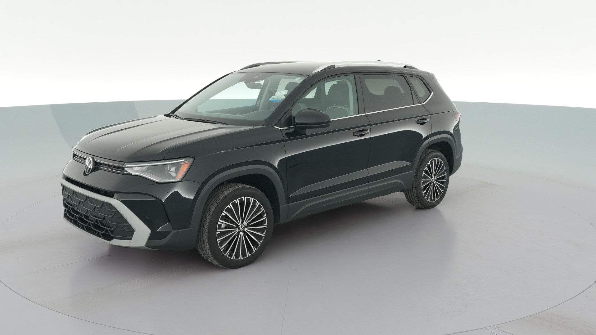 2025 Volkswagen Taos vehicle photo