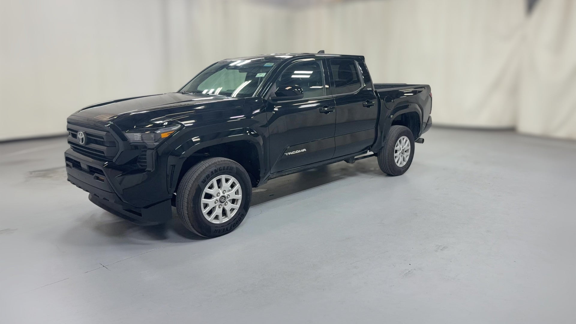 2025 Toyota Tacoma Double Cab vehicle photo