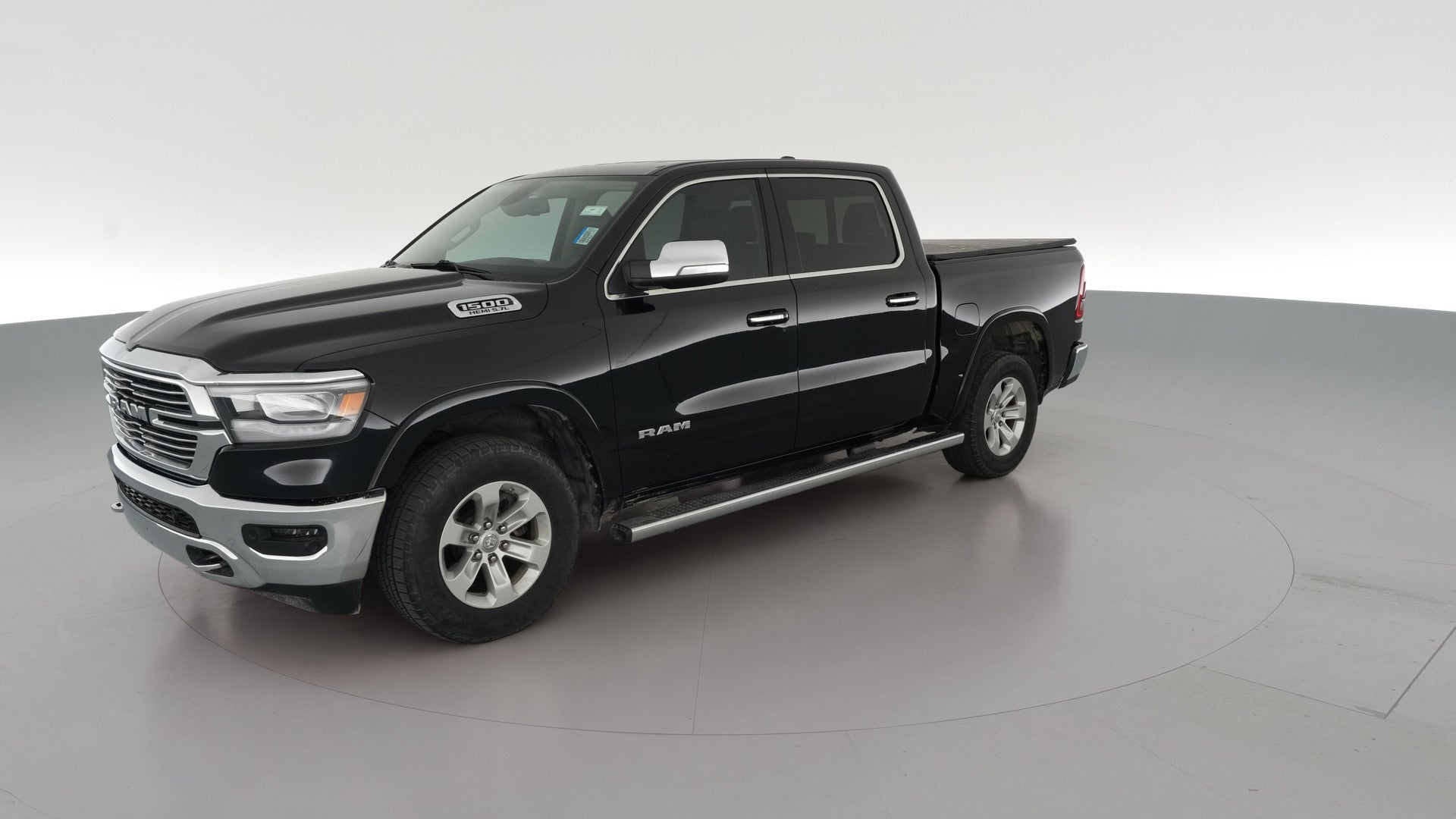 2019 Ram 1500 Crew Cab vehicle photo