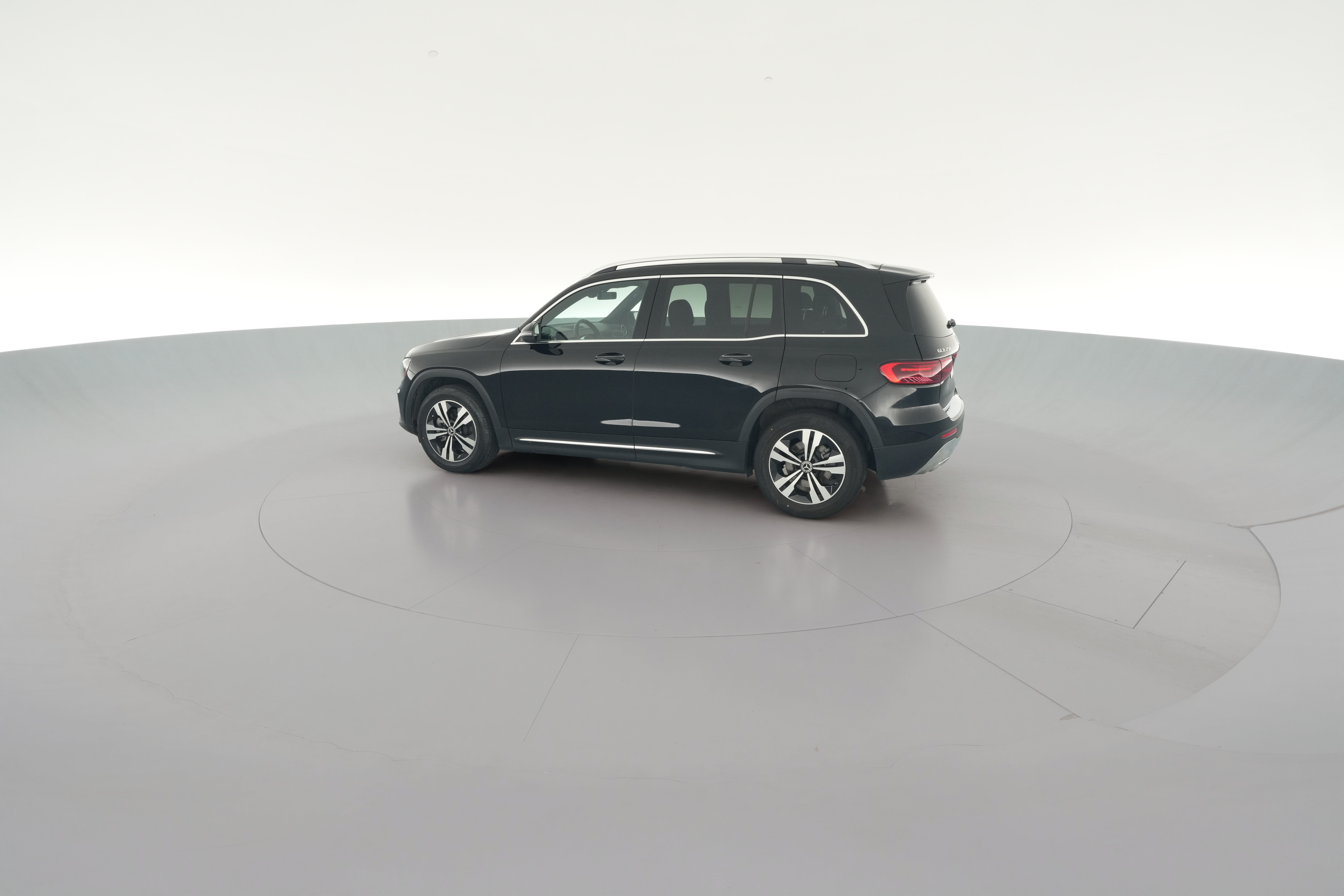 2025 Mercedes-Benz GLB Base - Photo 47