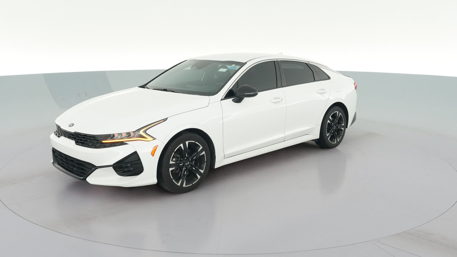 2021 Kia K5 vehicle photo