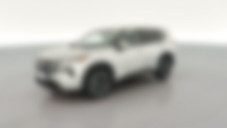 2025 Nissan Rogue vehicle photo
