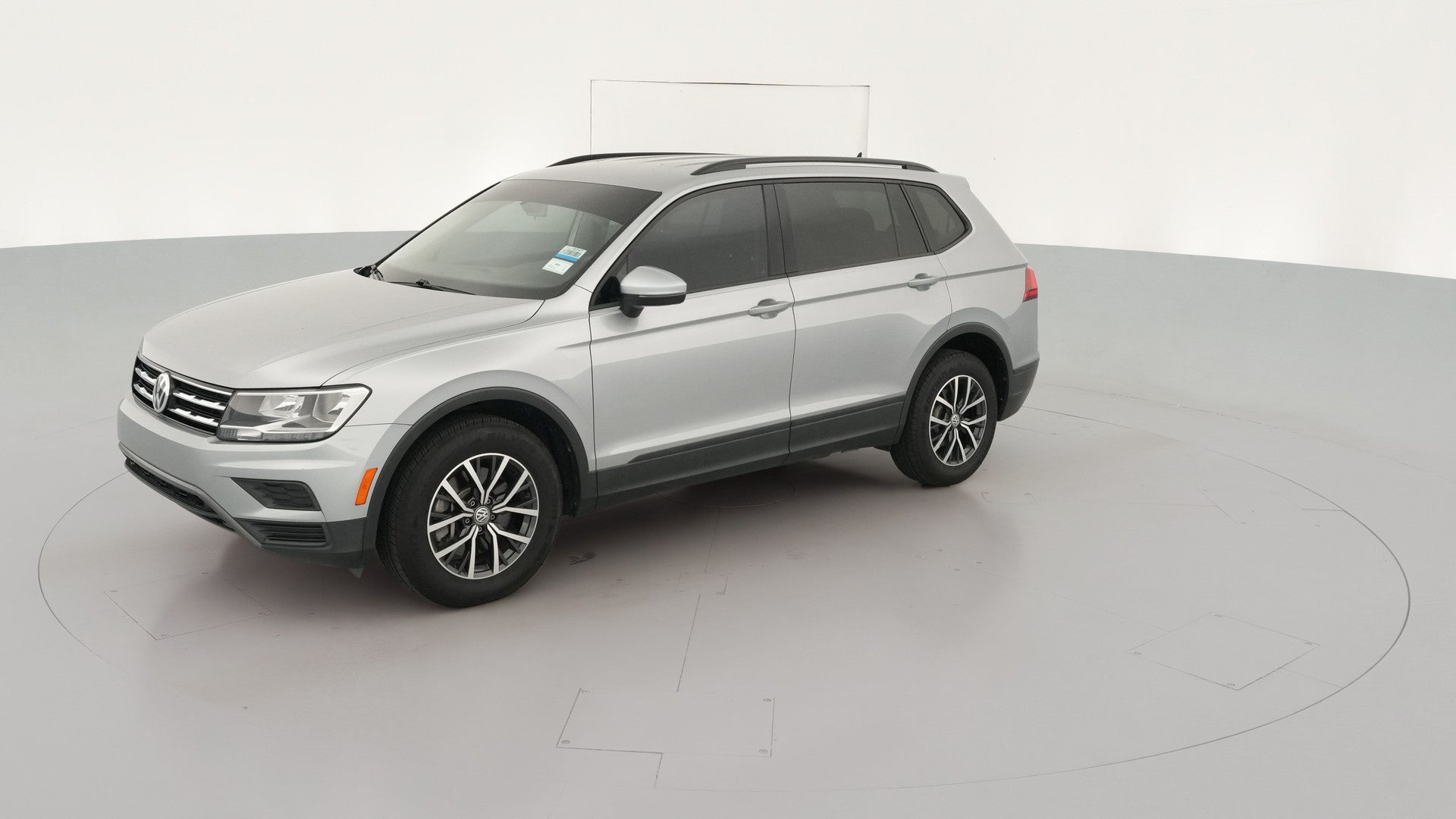 2021 Volkswagen Tiguan vehicle photo