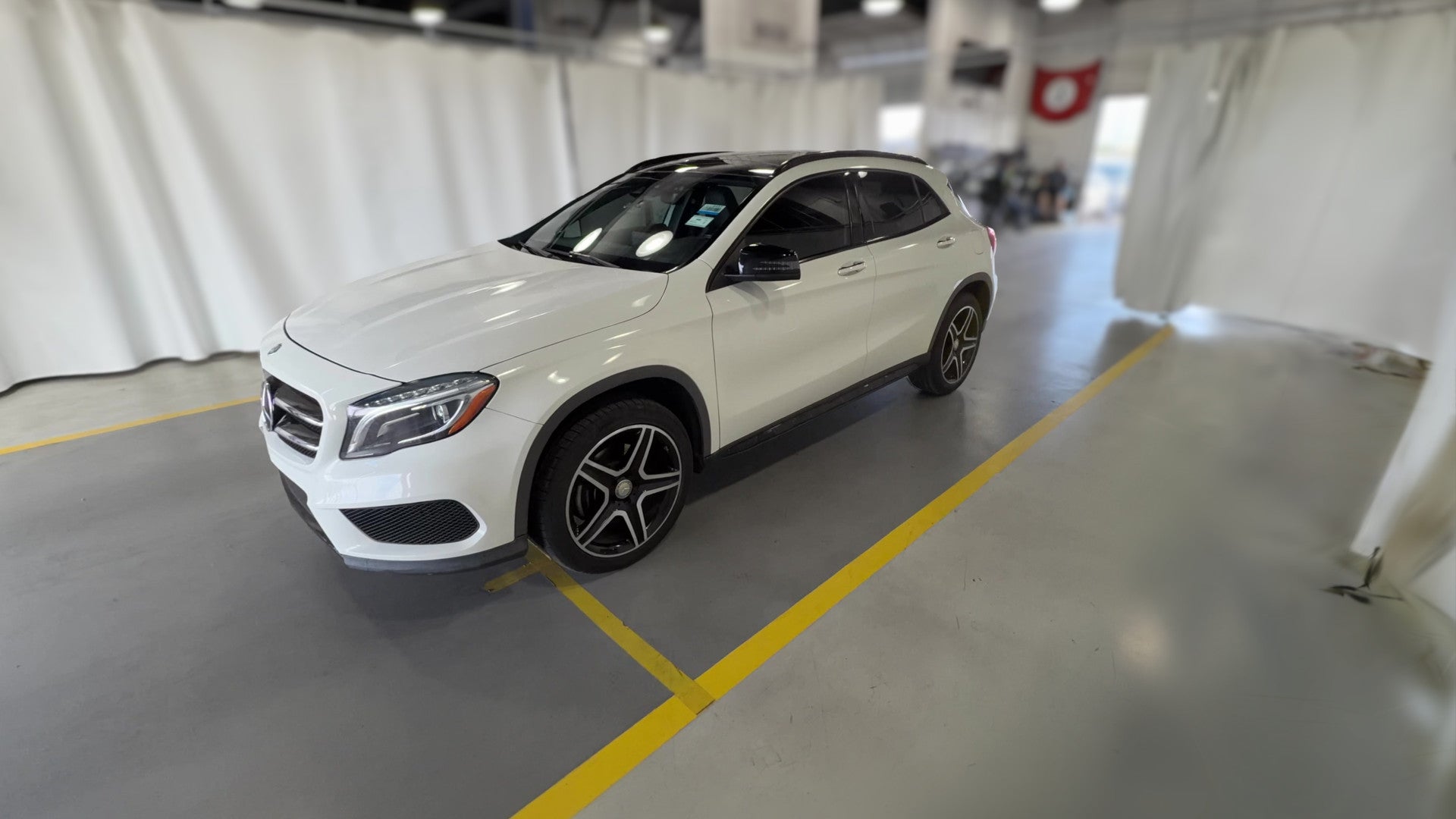2017 Mercedes-Benz GLA vehicle photo