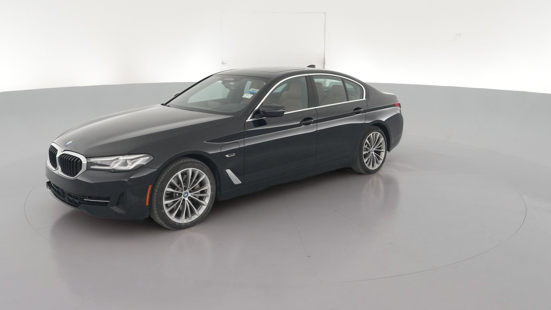 2023 BMW 5 Series vehicle photo