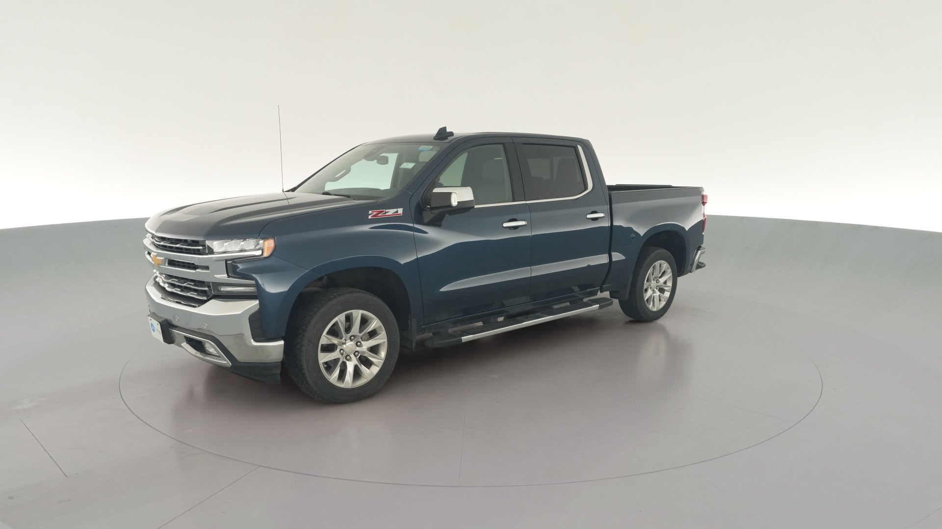 2022 Chevrolet Silverado 1500 Limited Crew Cab vehicle photo