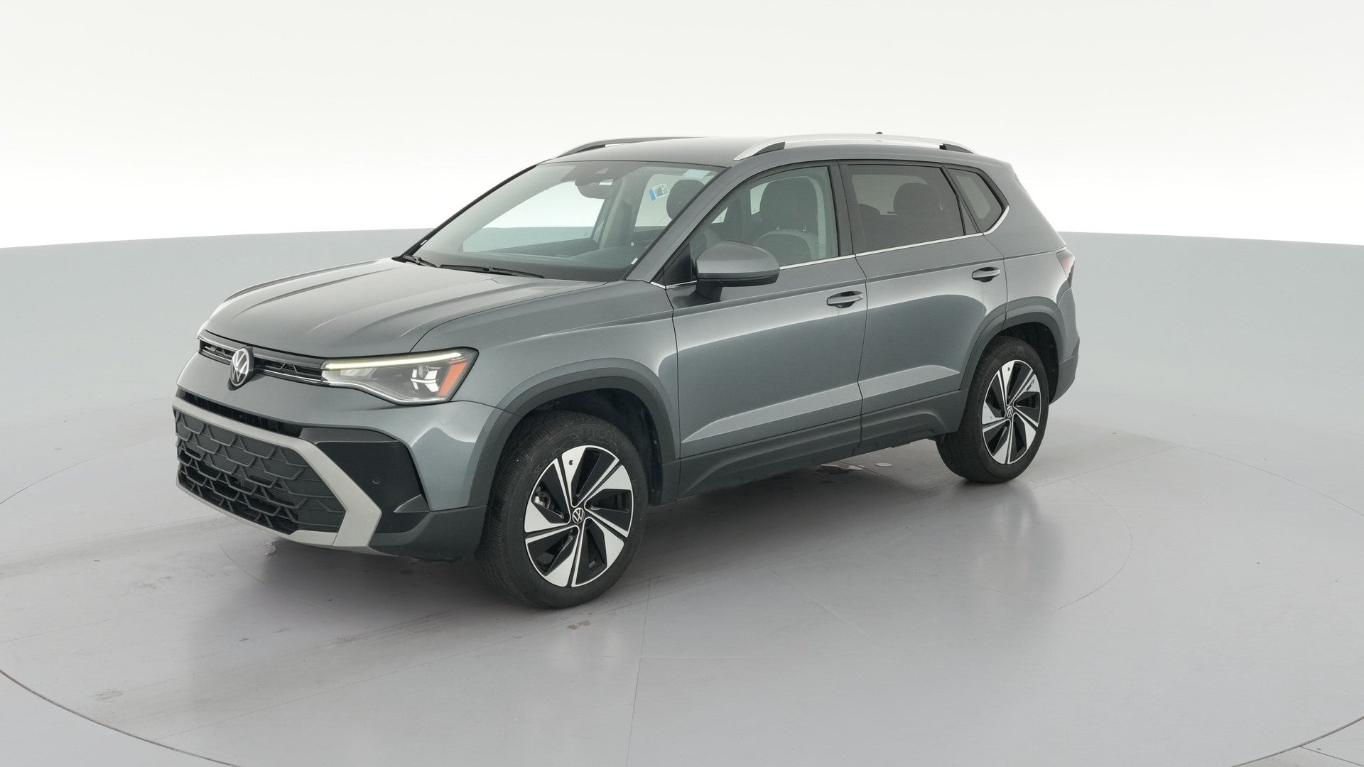 2025 Volkswagen Taos vehicle photo