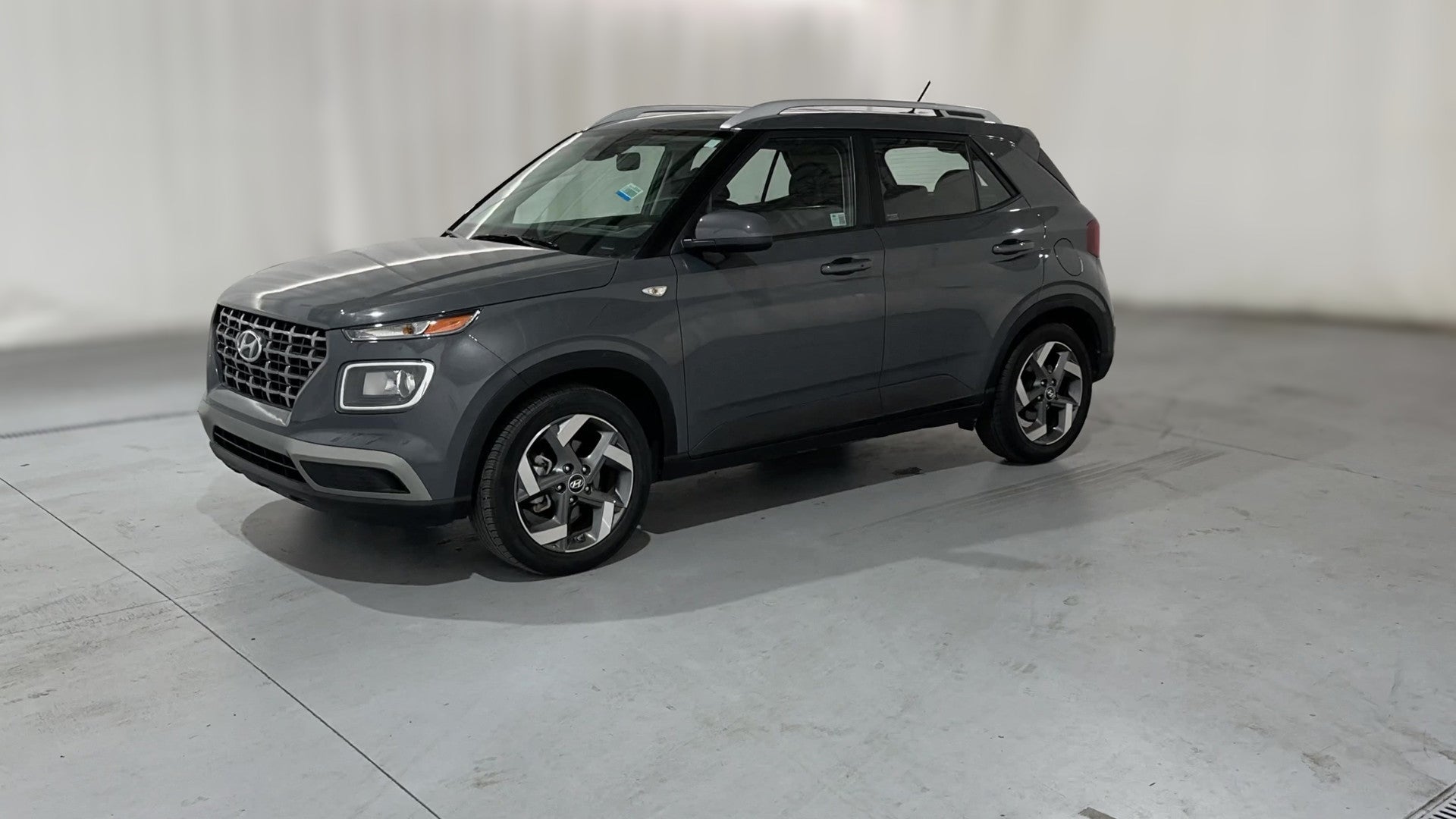 2025 Hyundai Venue vehicle photo