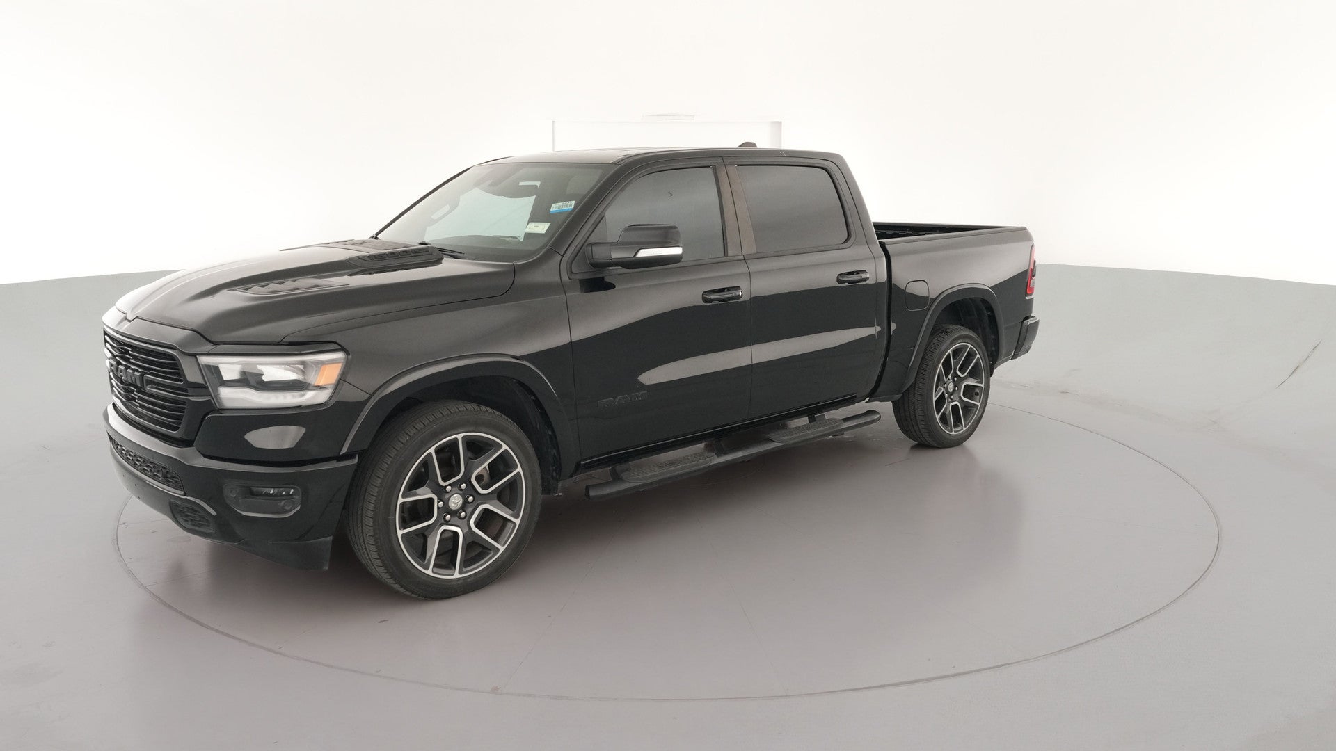 2019 Ram 1500 Crew Cab vehicle photo