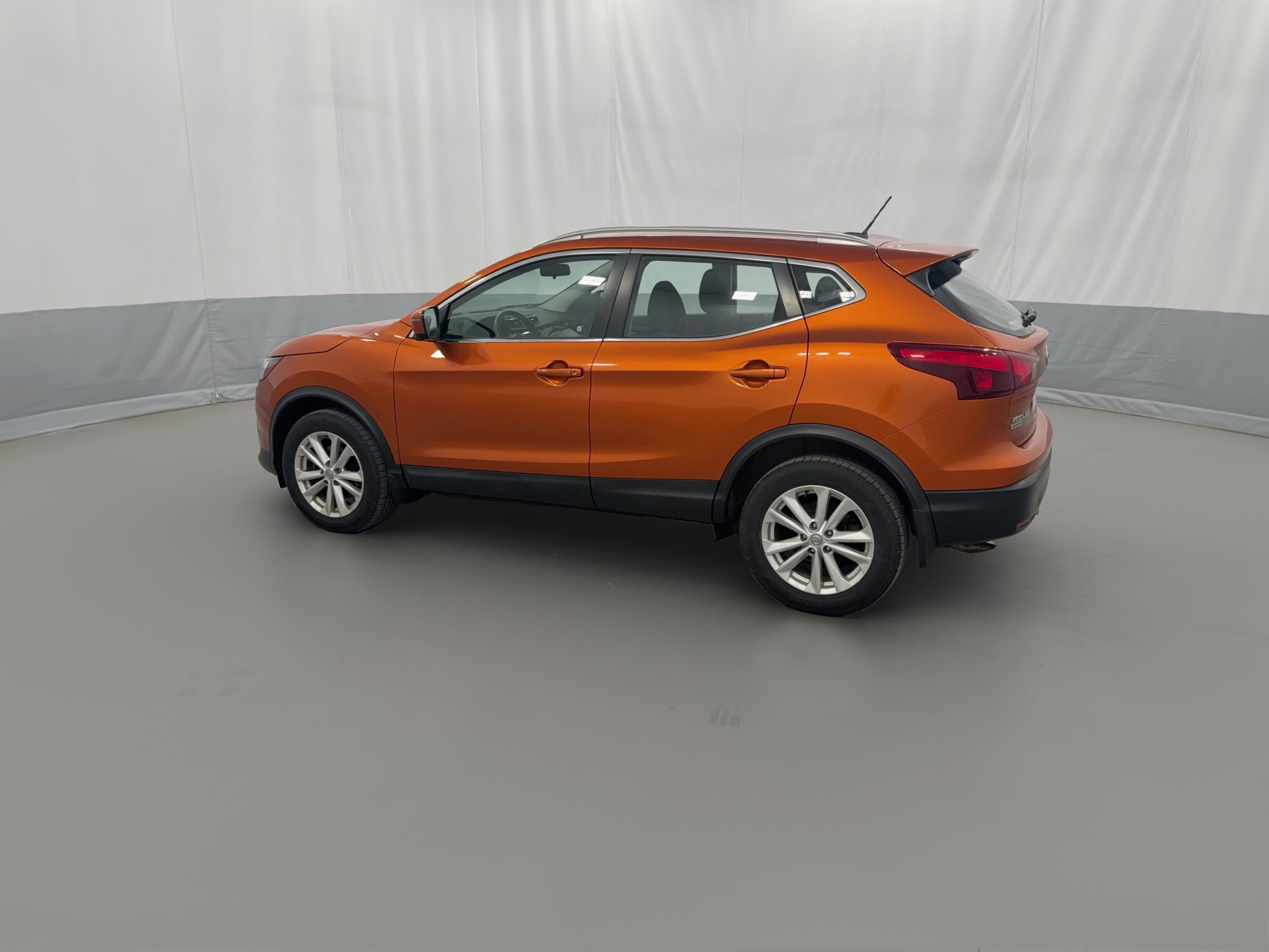 2017 Nissan Rogue Sport SV - Photo 29