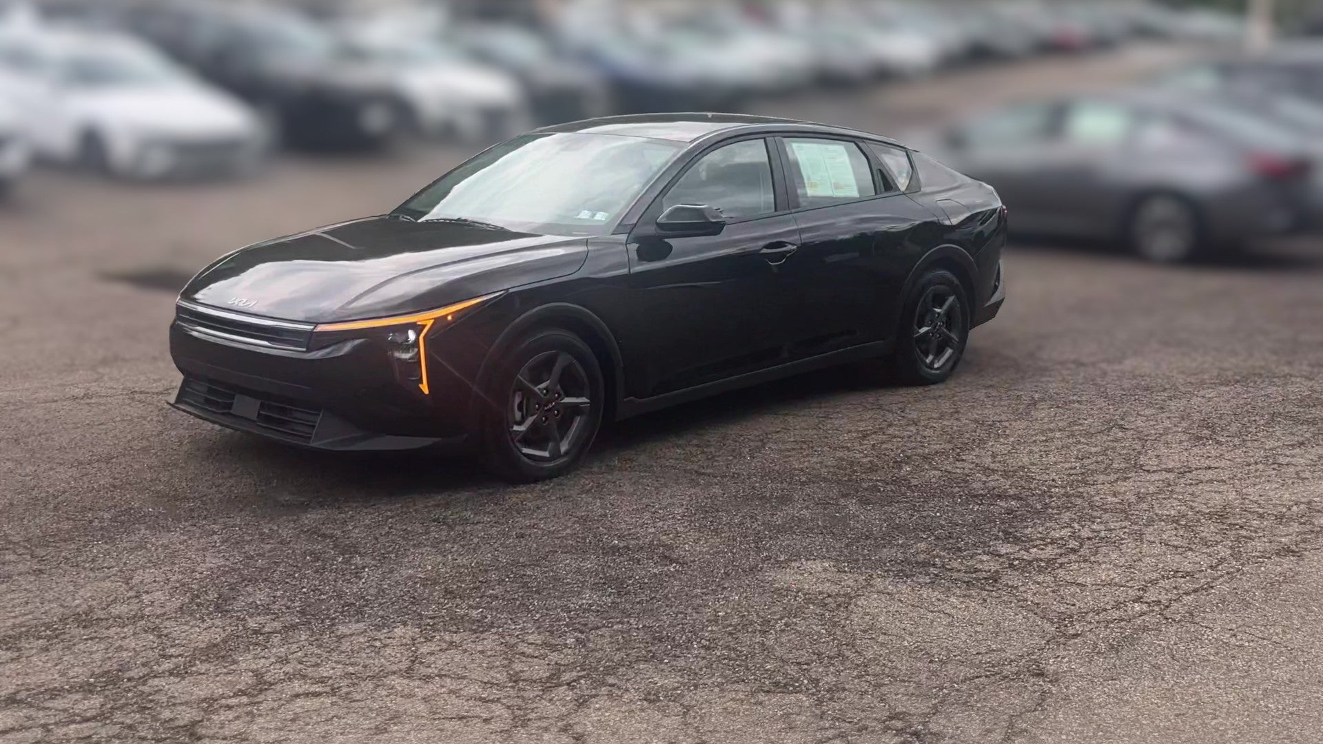 2025 Kia K4 vehicle photo