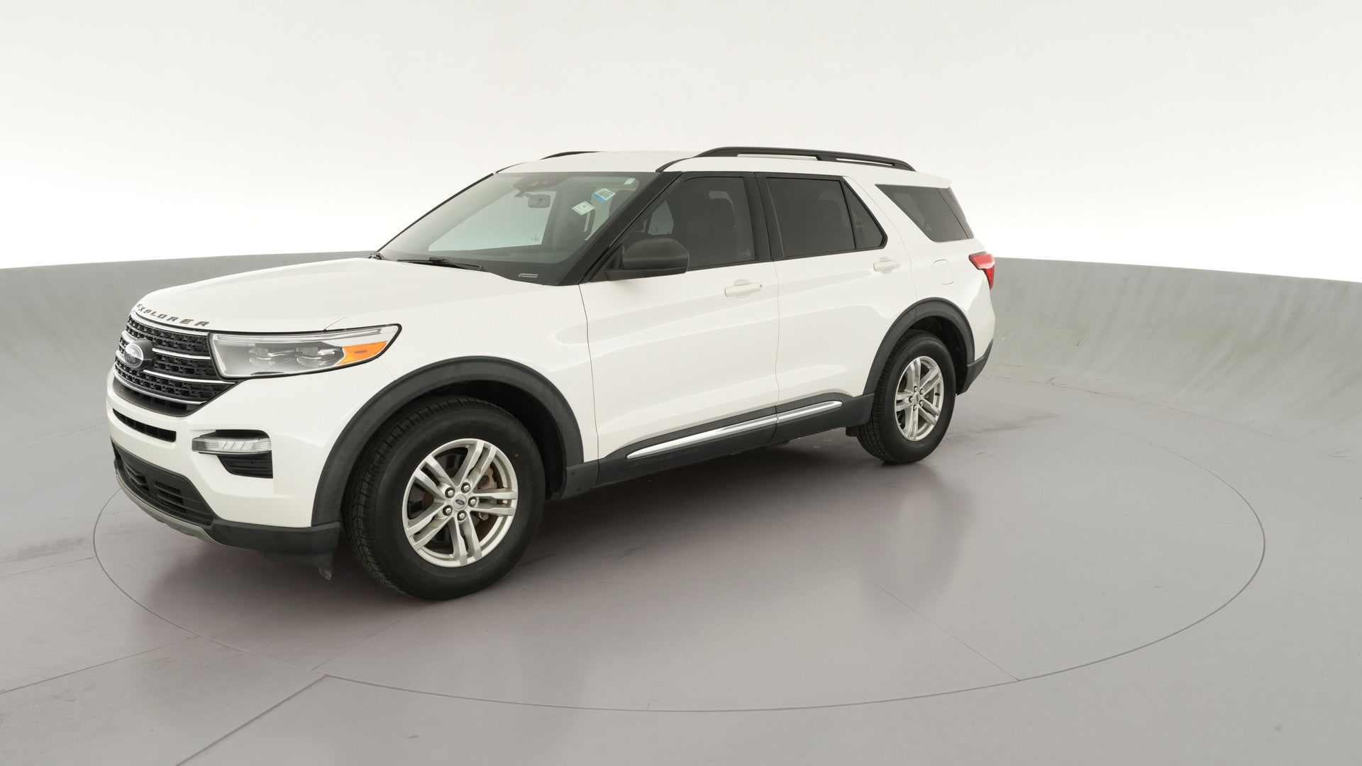 2021 Ford Explorer vehicle photo