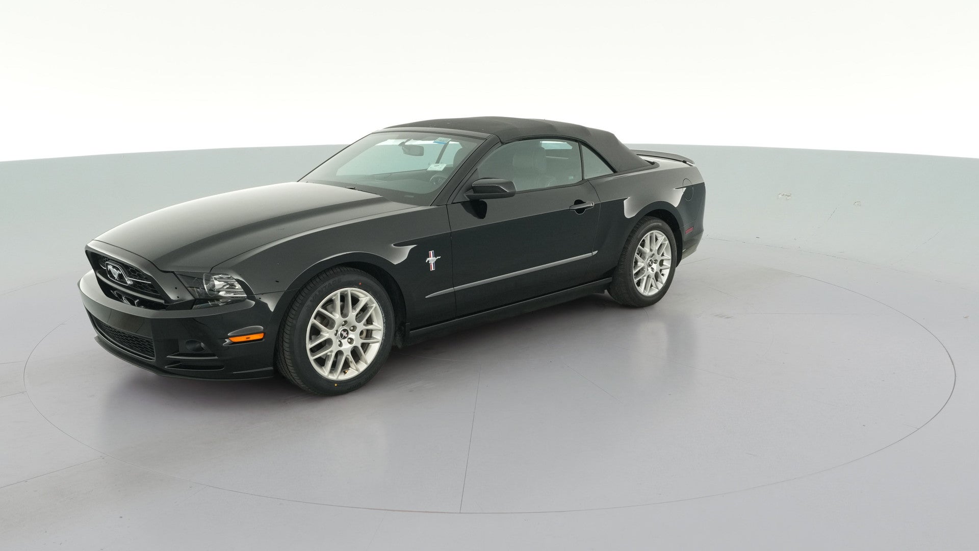 2014 Ford Mustang vehicle photo