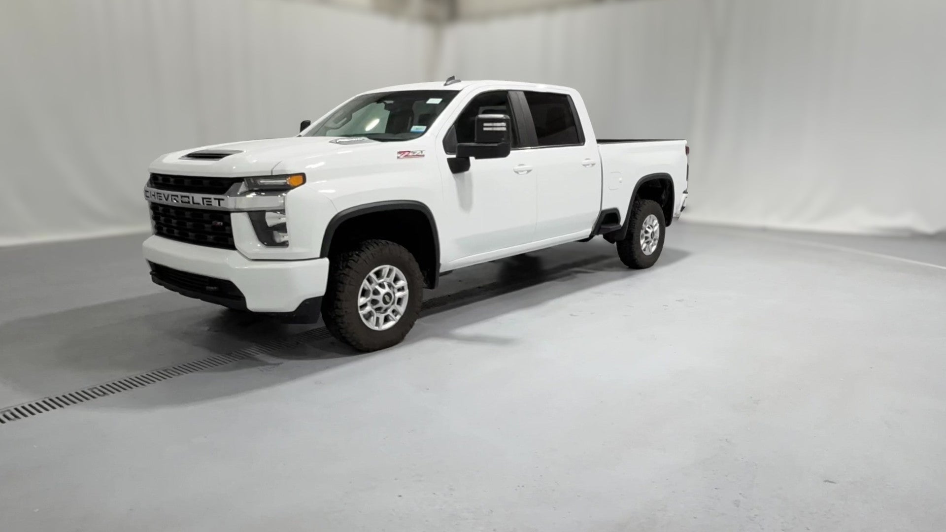 2021 Chevrolet Silverado 2500 HD Crew Cab vehicle photo