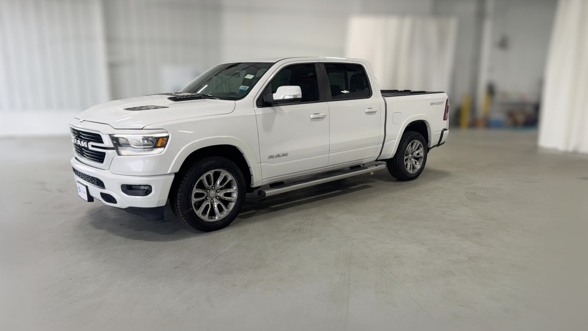 2022 Ram 1500 Crew Cab vehicle photo