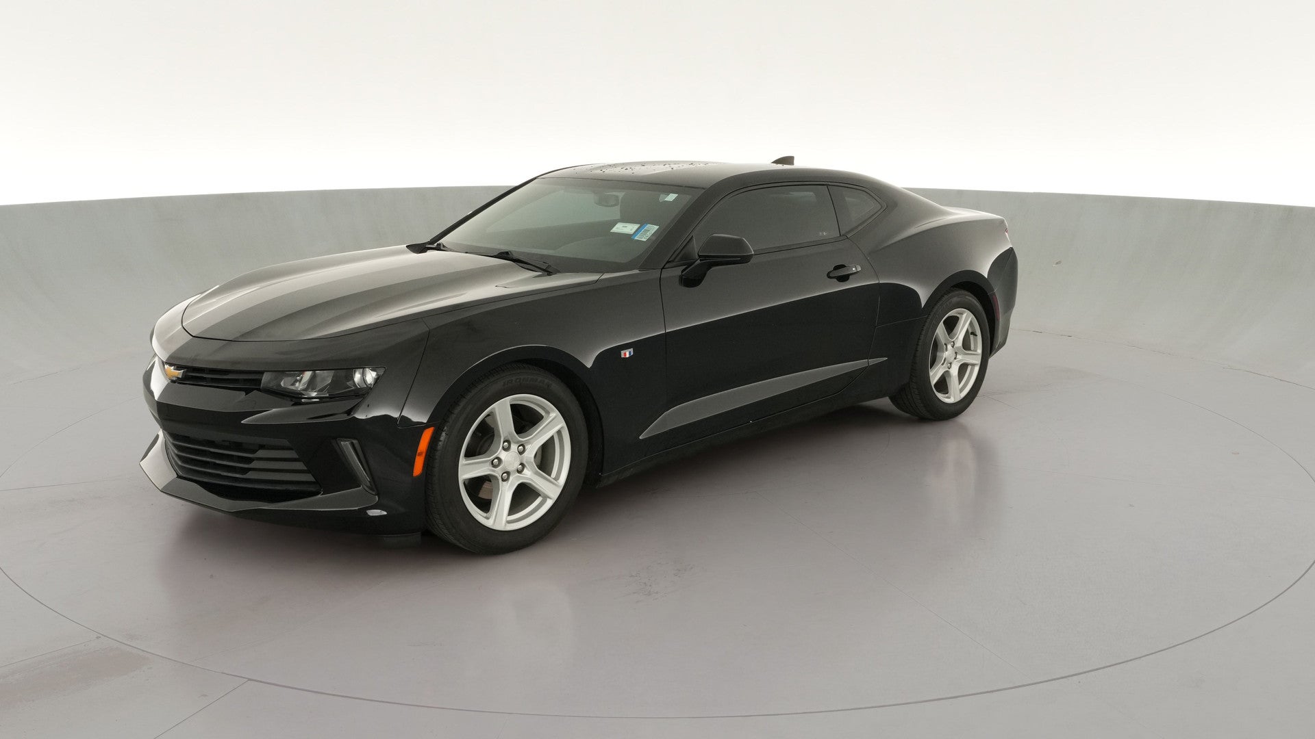 2018 Chevrolet Camaro vehicle photo