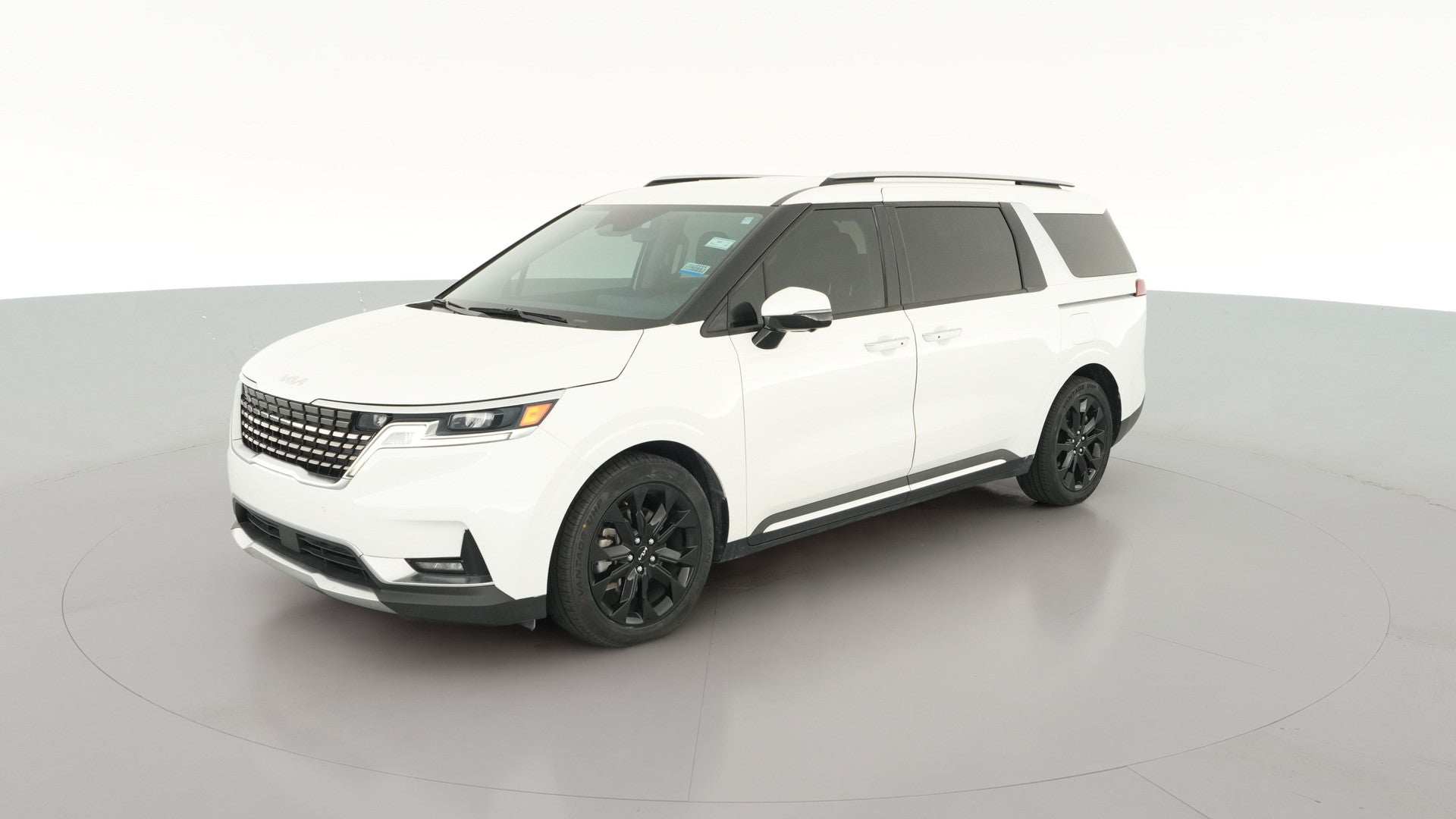 2022 Kia Carnival vehicle photo