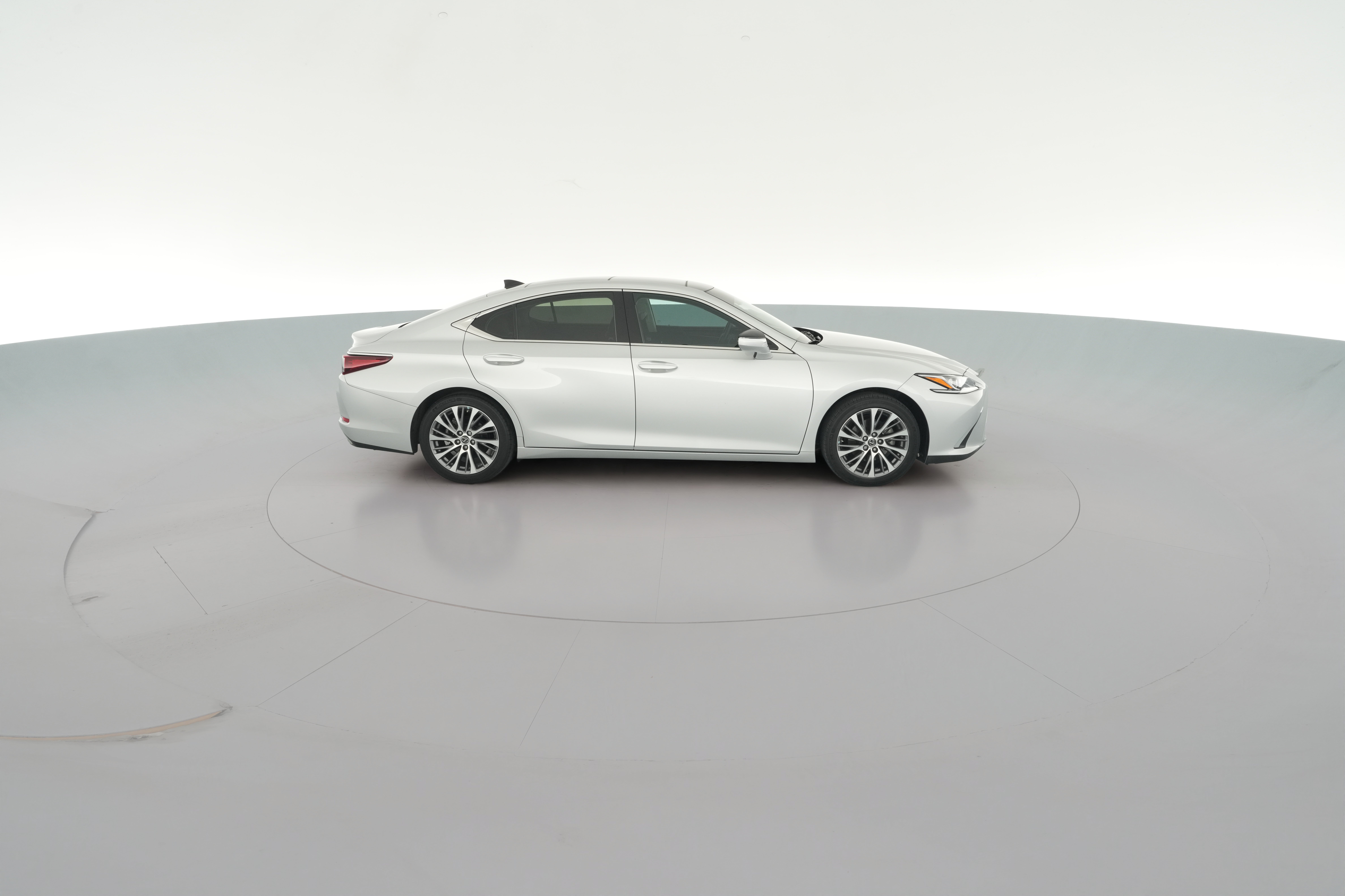 2020 Lexus ES 350 - Photo 36