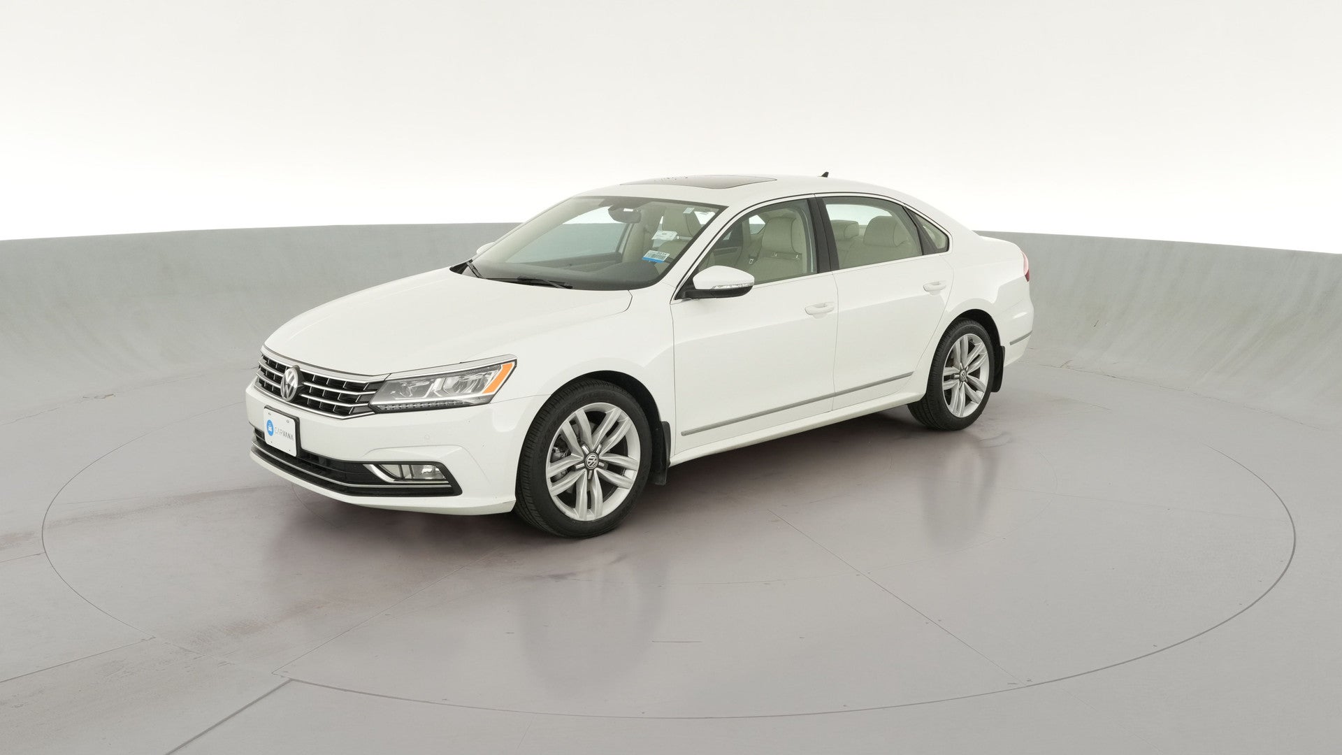 2017 Volkswagen Passat vehicle photo