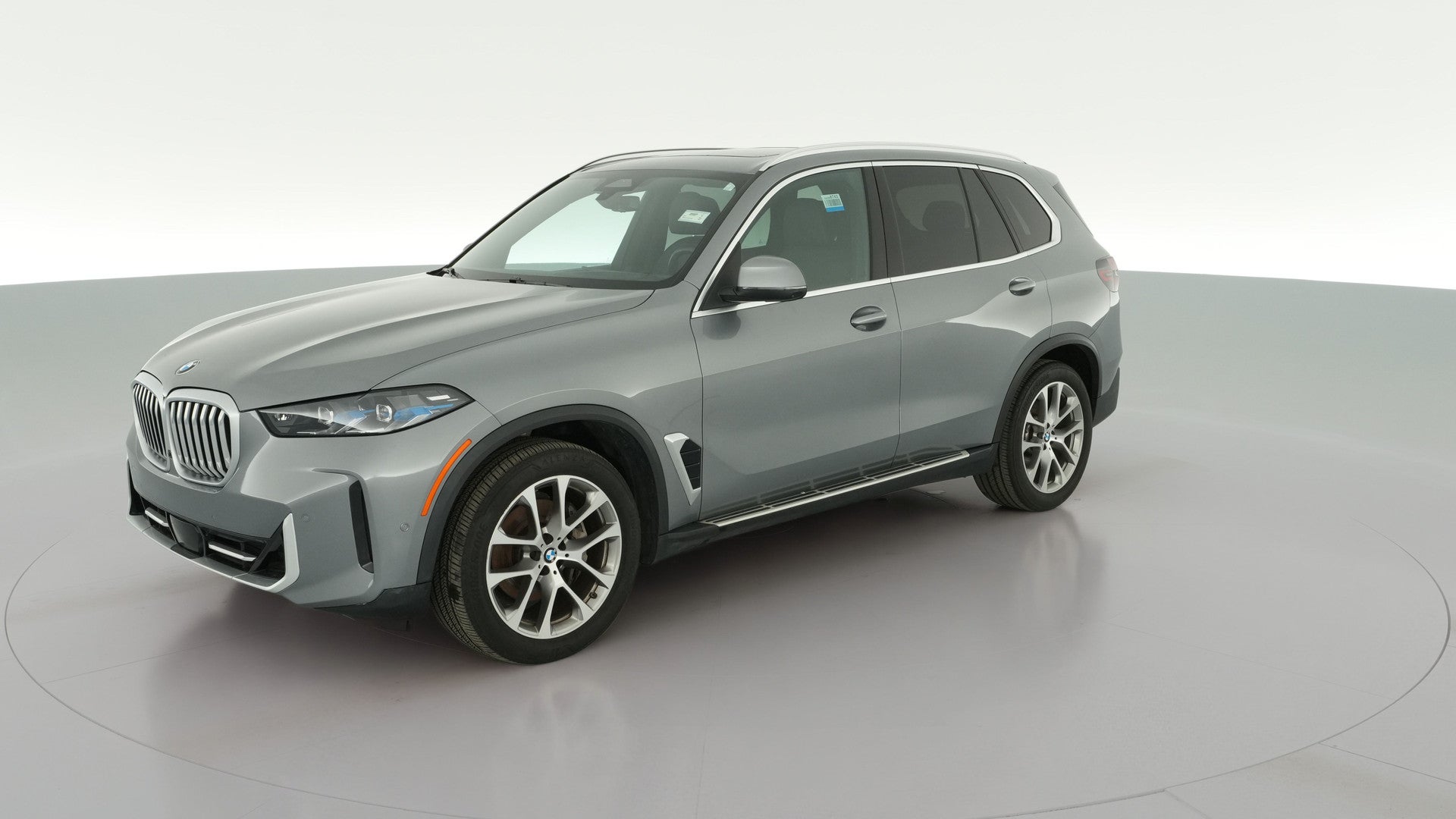 2024 BMW X5 vehicle photo