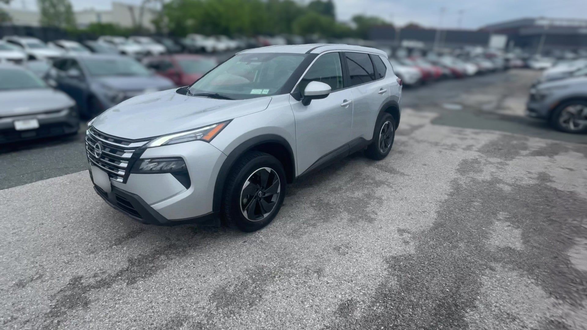 2025 Nissan Rogue vehicle photo