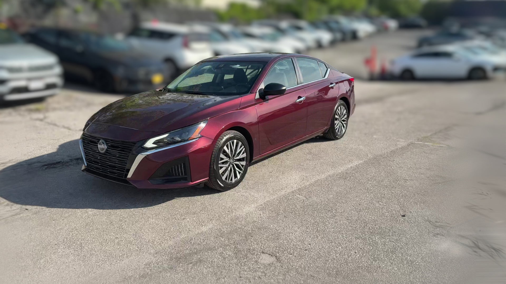 2025 Nissan Altima vehicle photo